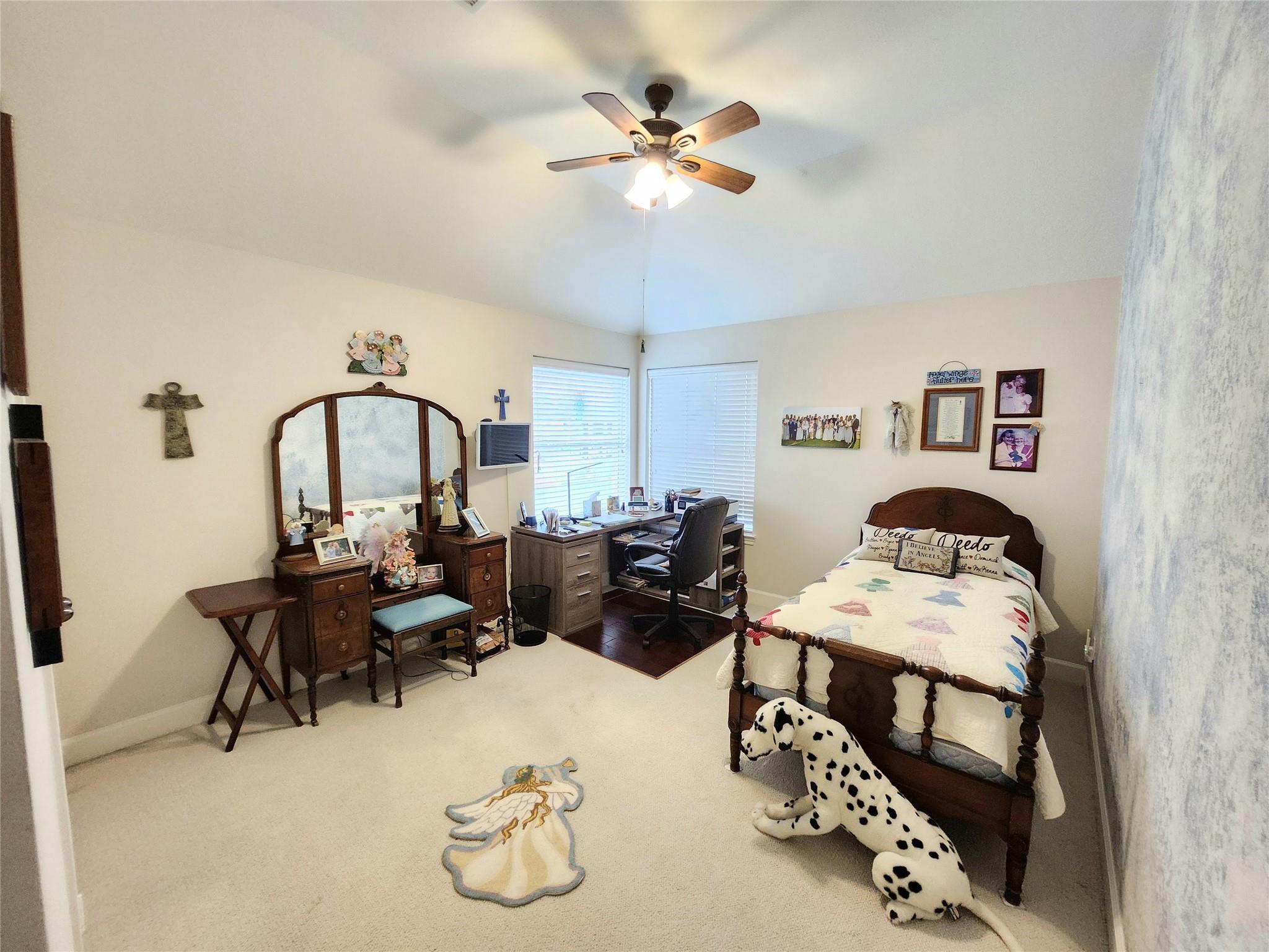 14330 Dunrobin Way