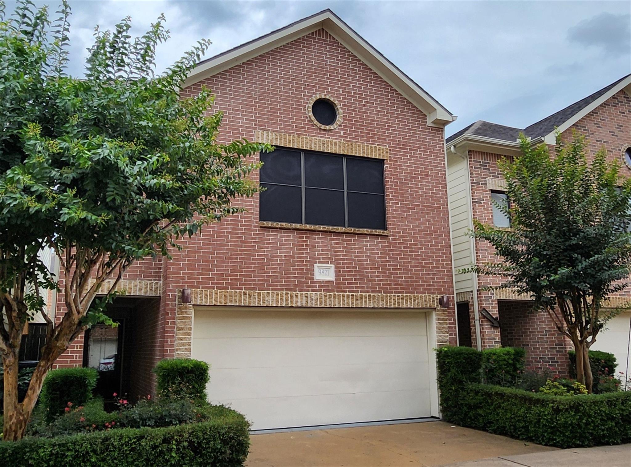 9821 Meredith Elise Court