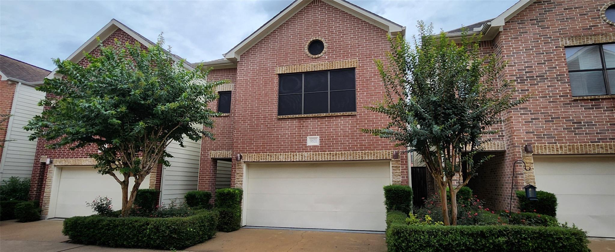 9821 Meredith Elise Court