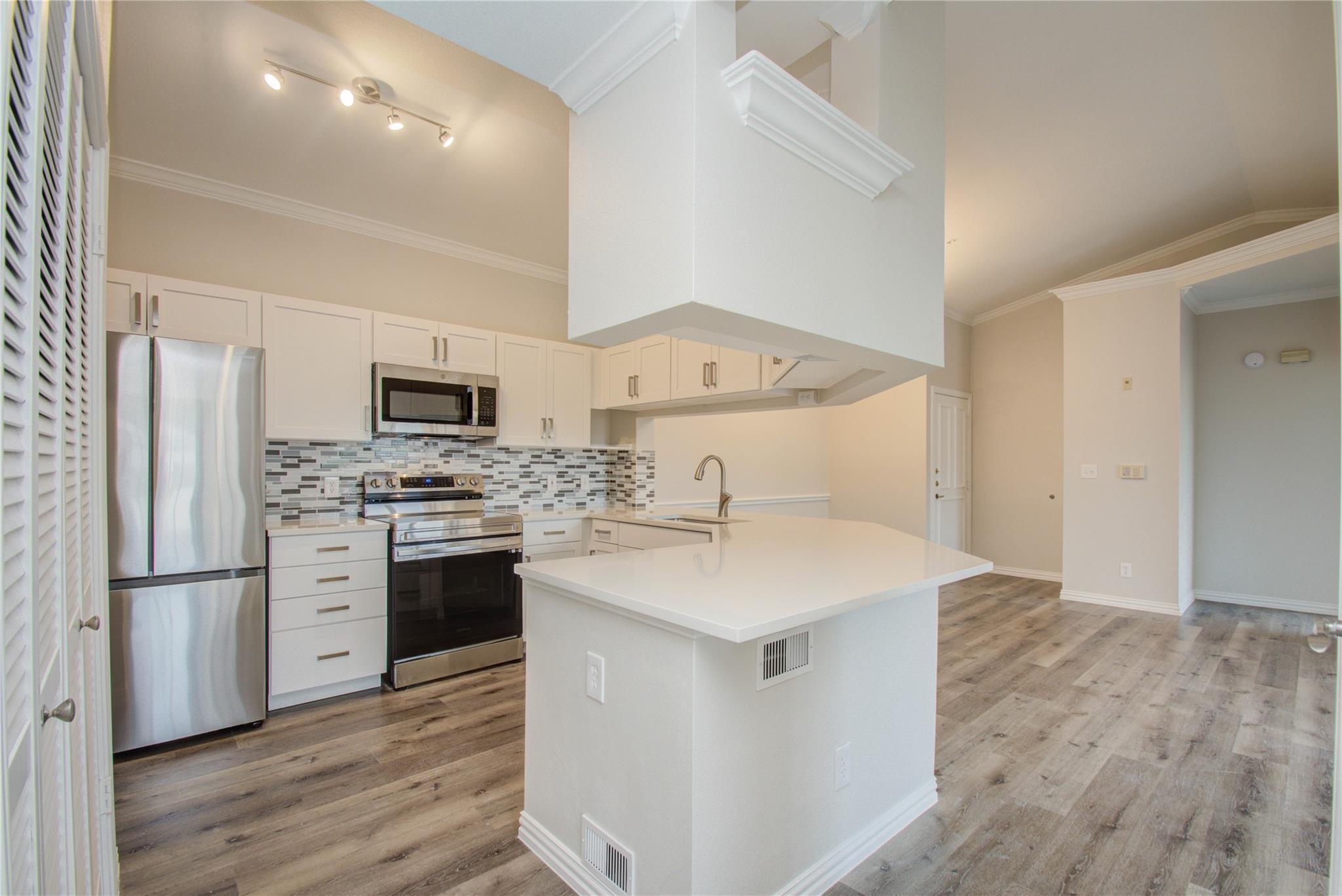 2111 Welch Street # A321