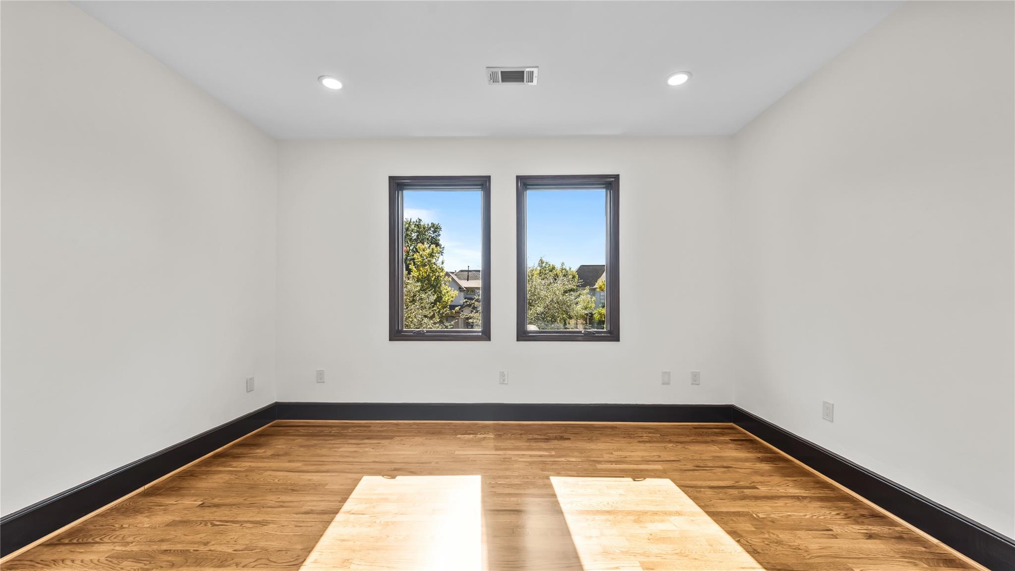 4914 Imperial Street