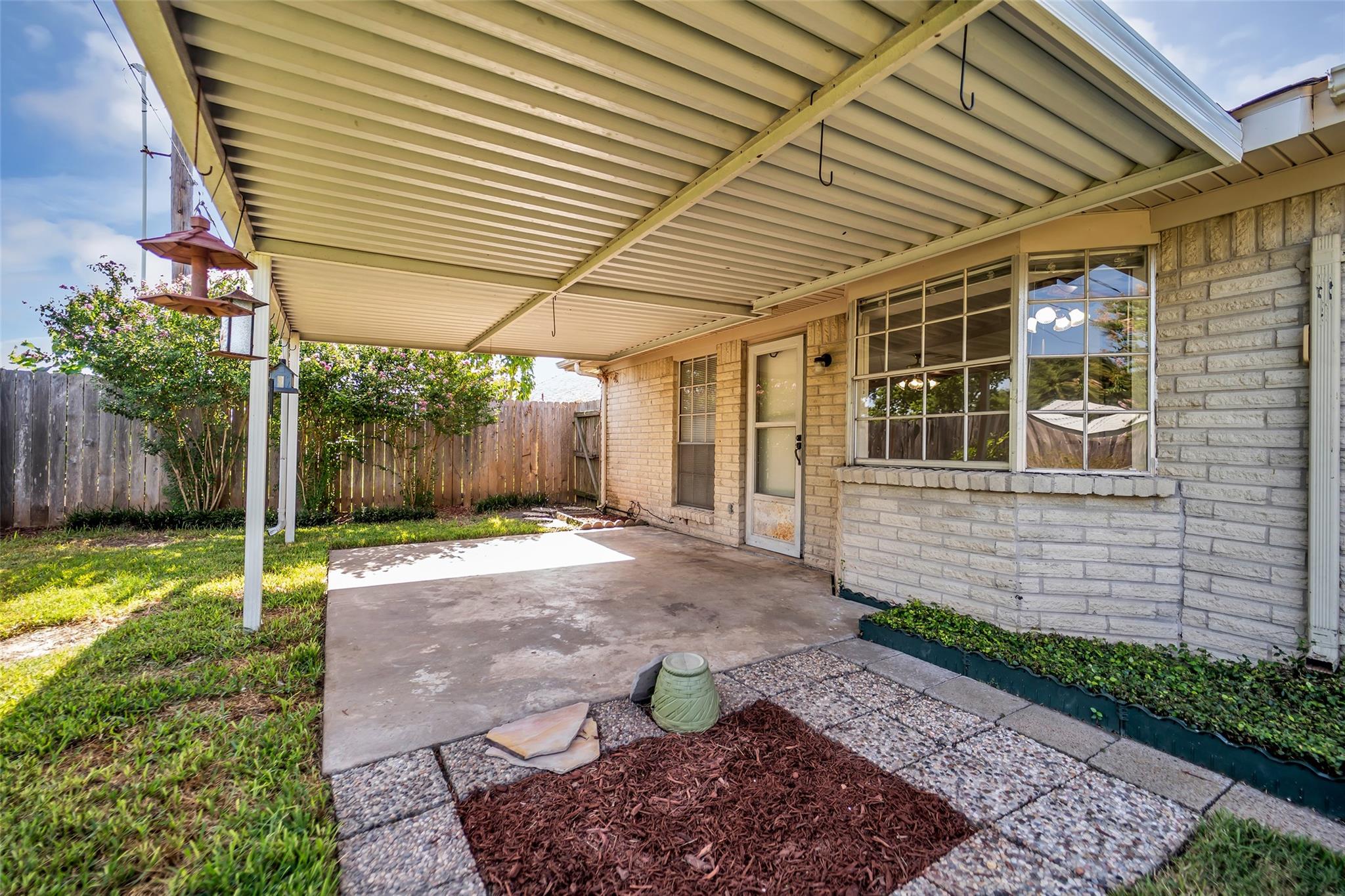 9106 Willow Meadow Drive