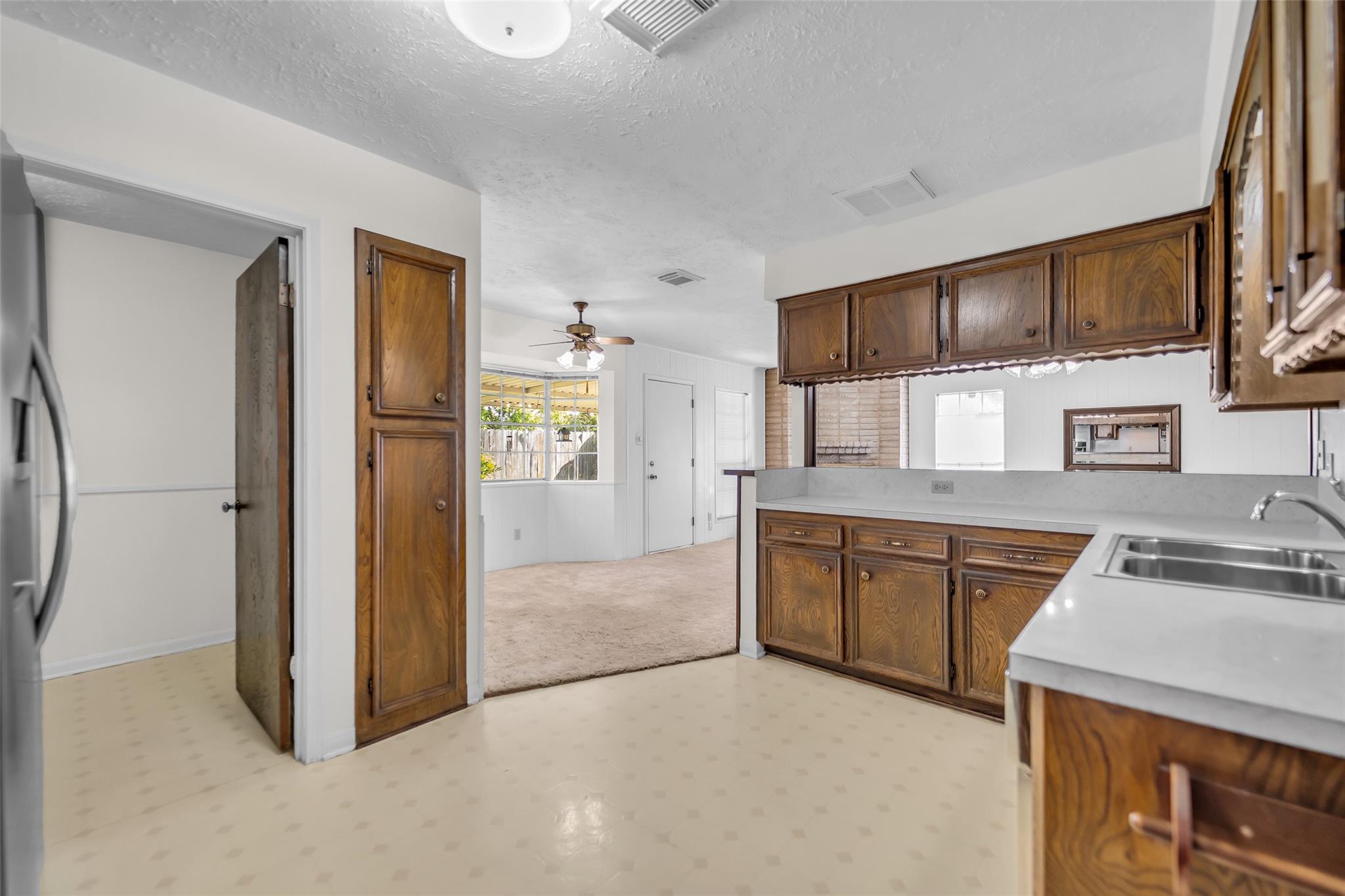 9106 Willow Meadow Drive