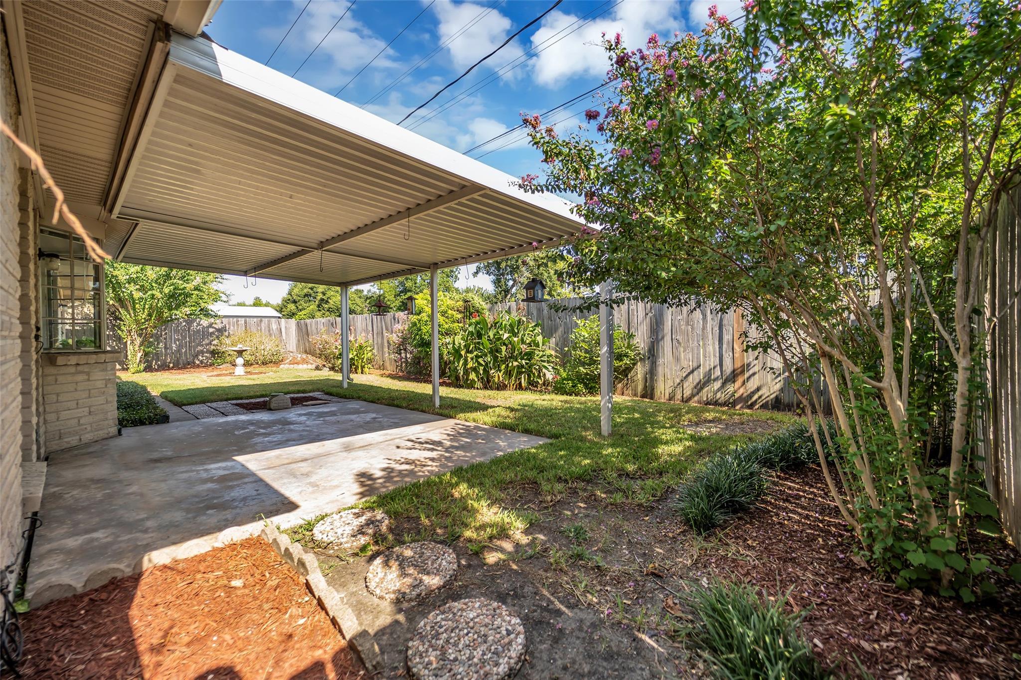9106 Willow Meadow Drive