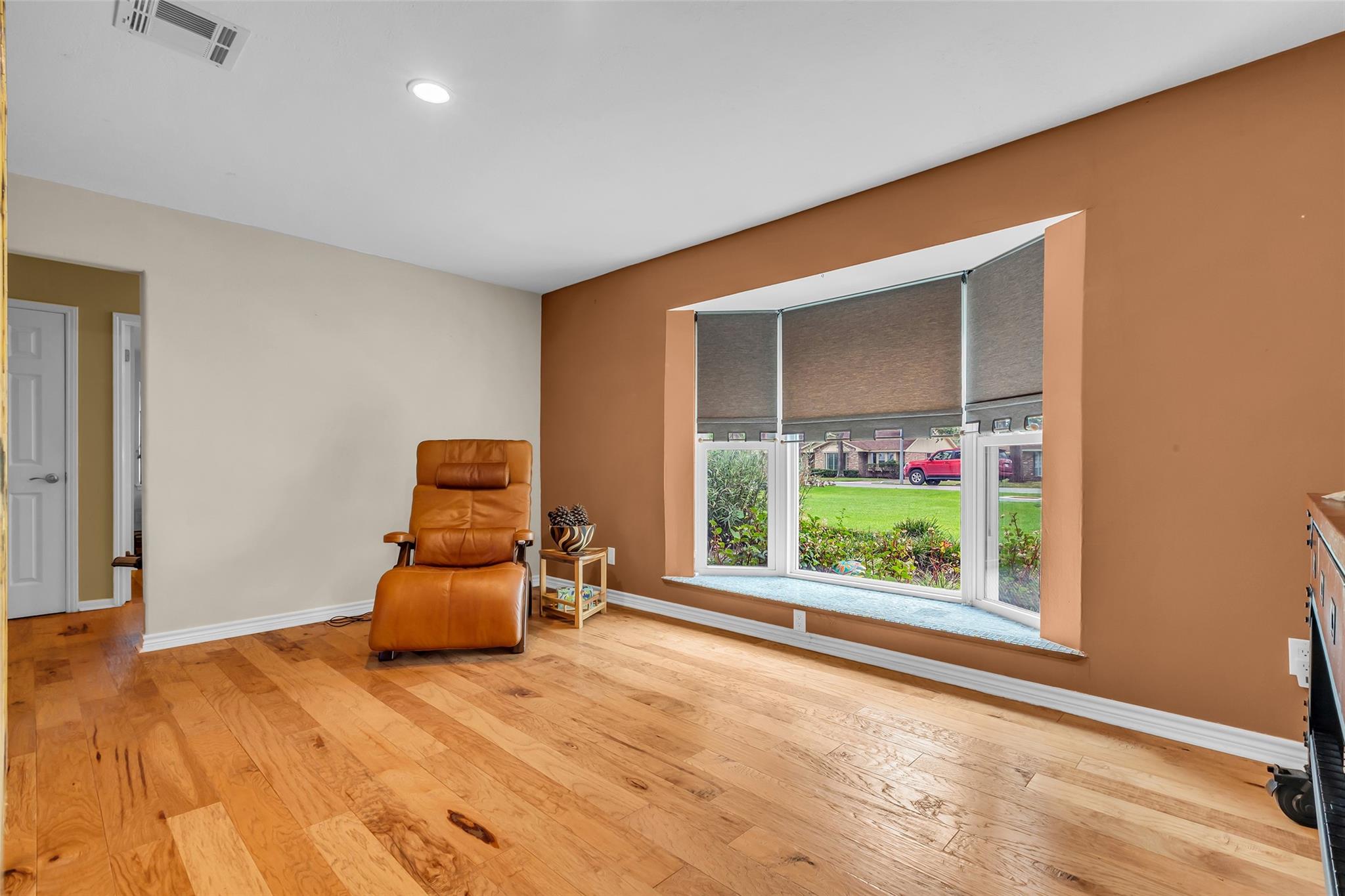 1302 Chestnut Ridge Road