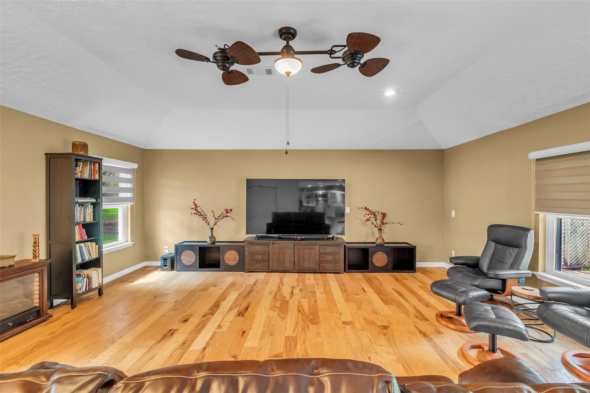 1302 Chestnut Ridge Road