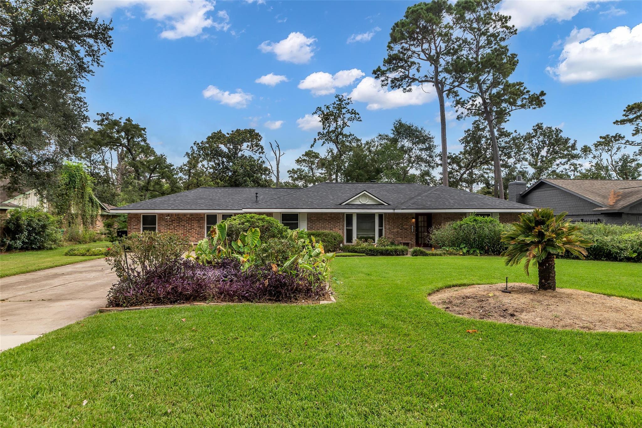 1302 Chestnut Ridge Road