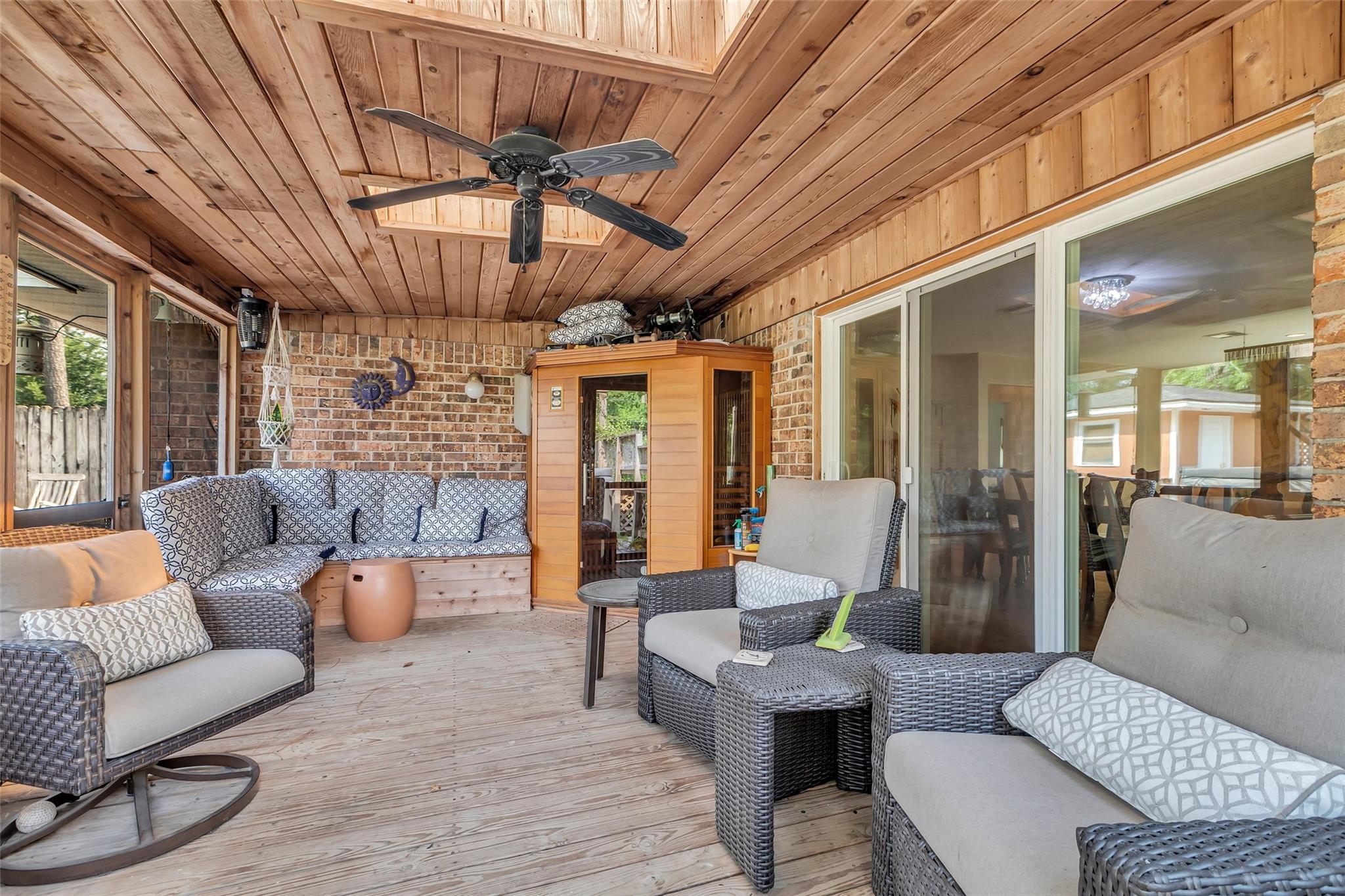 1302 Chestnut Ridge Road