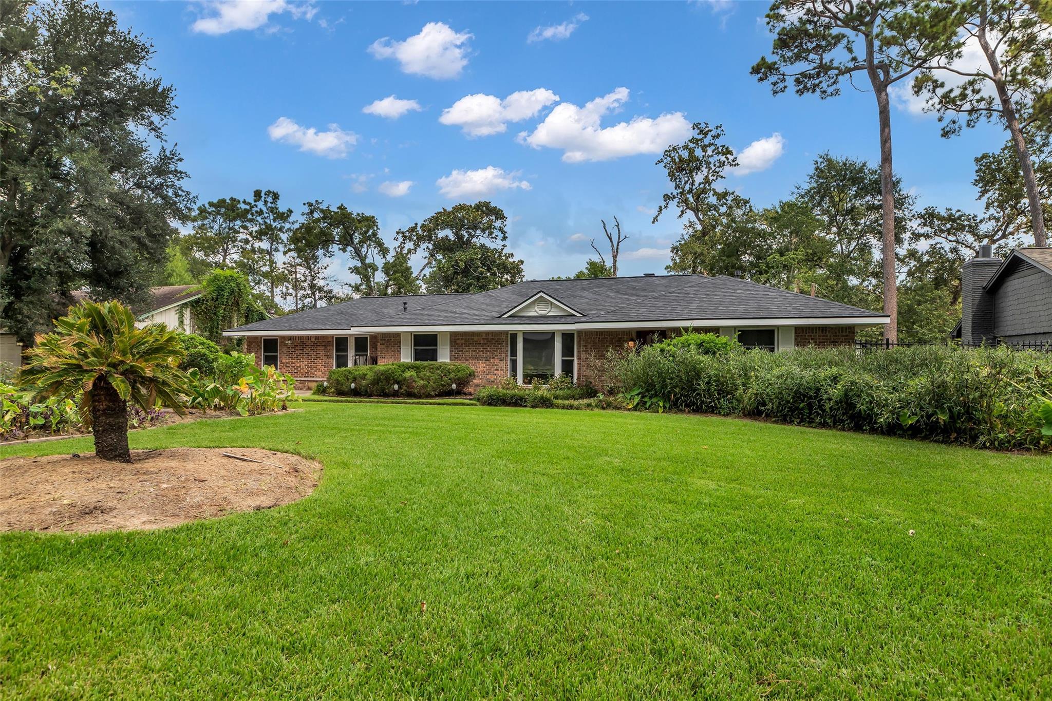1302 Chestnut Ridge Road