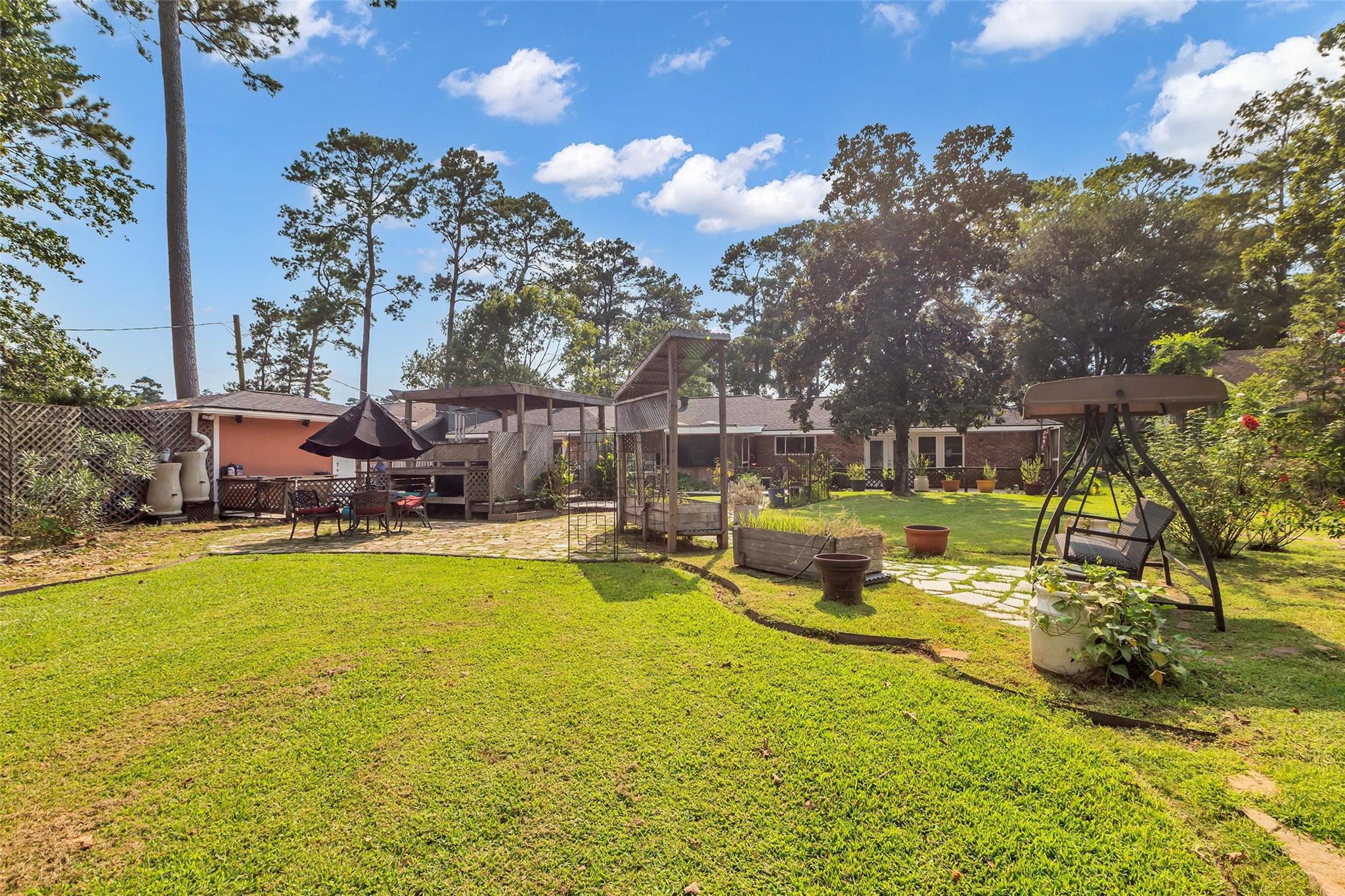 1302 Chestnut Ridge Road