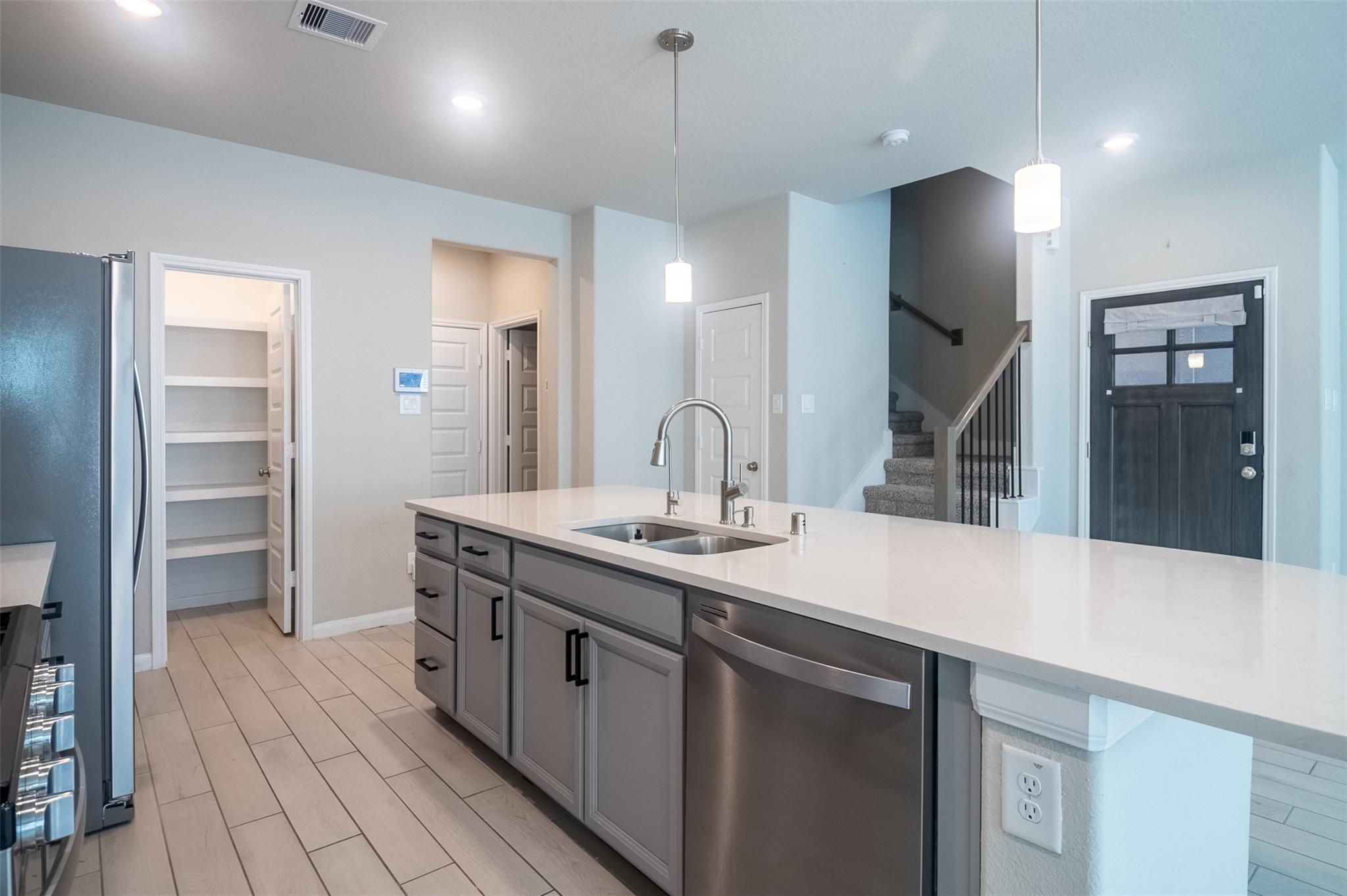 1523 Parkland Oak Drive