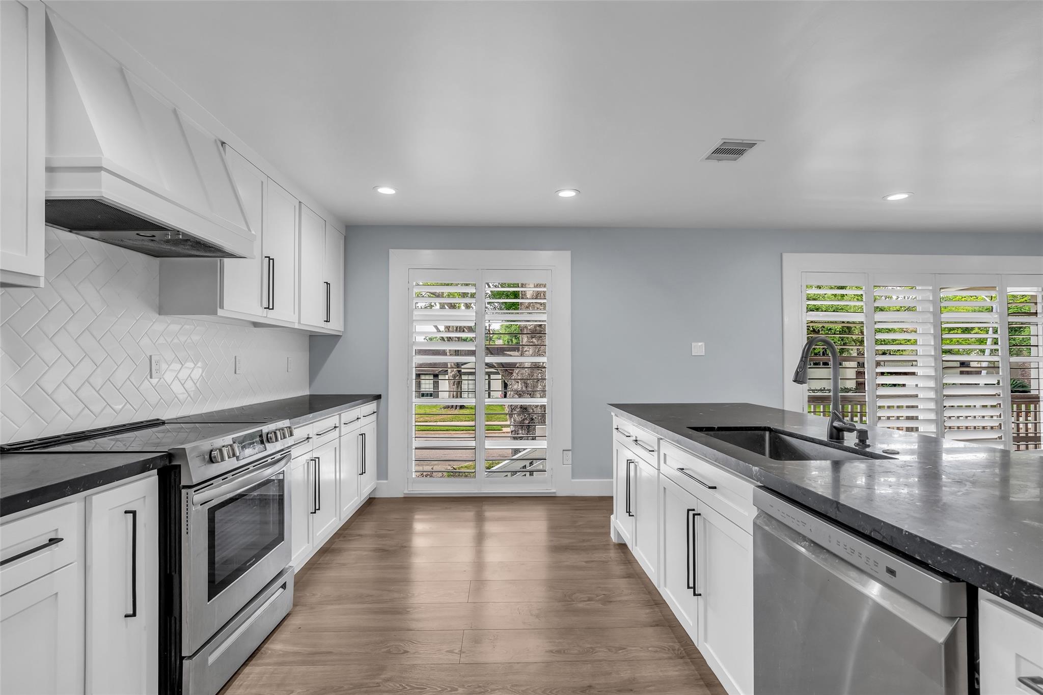 4715 Braesvalley Drive