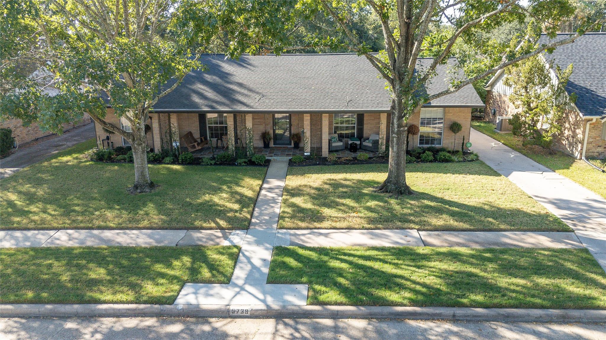 5739 Valkeith Drive, Houston