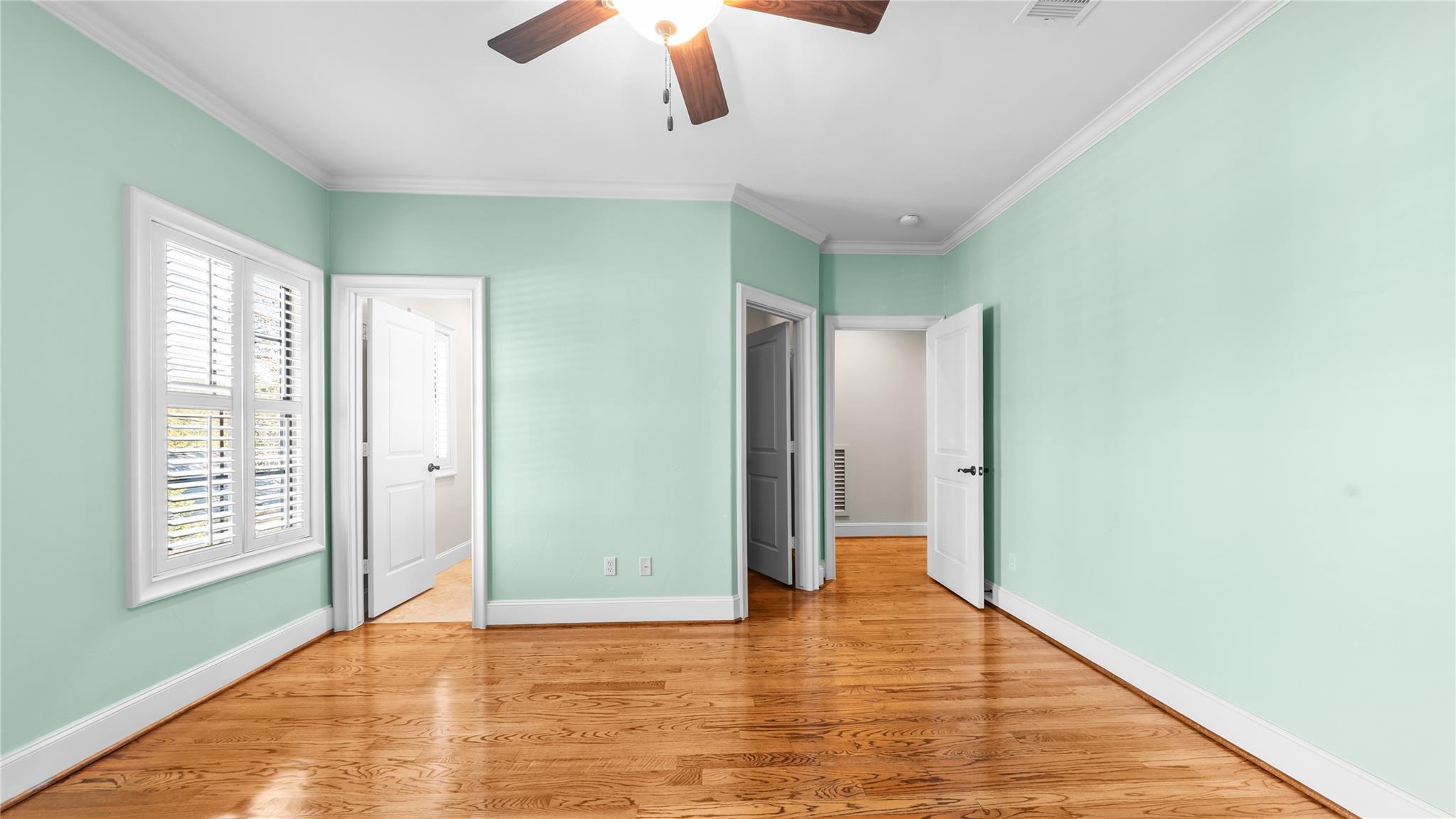 2632 Robinhood Street