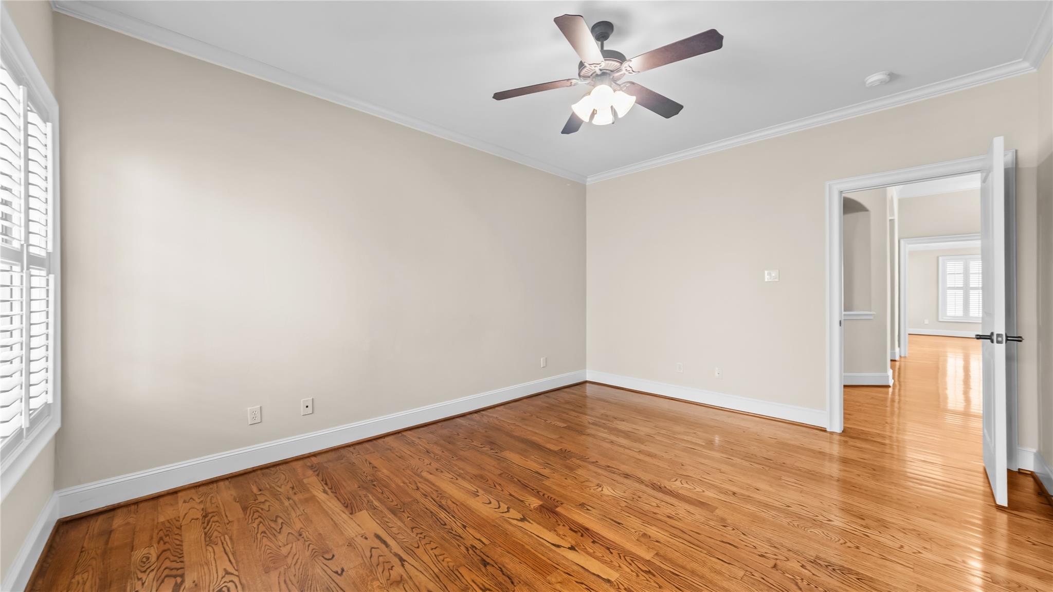 2632 Robinhood Street