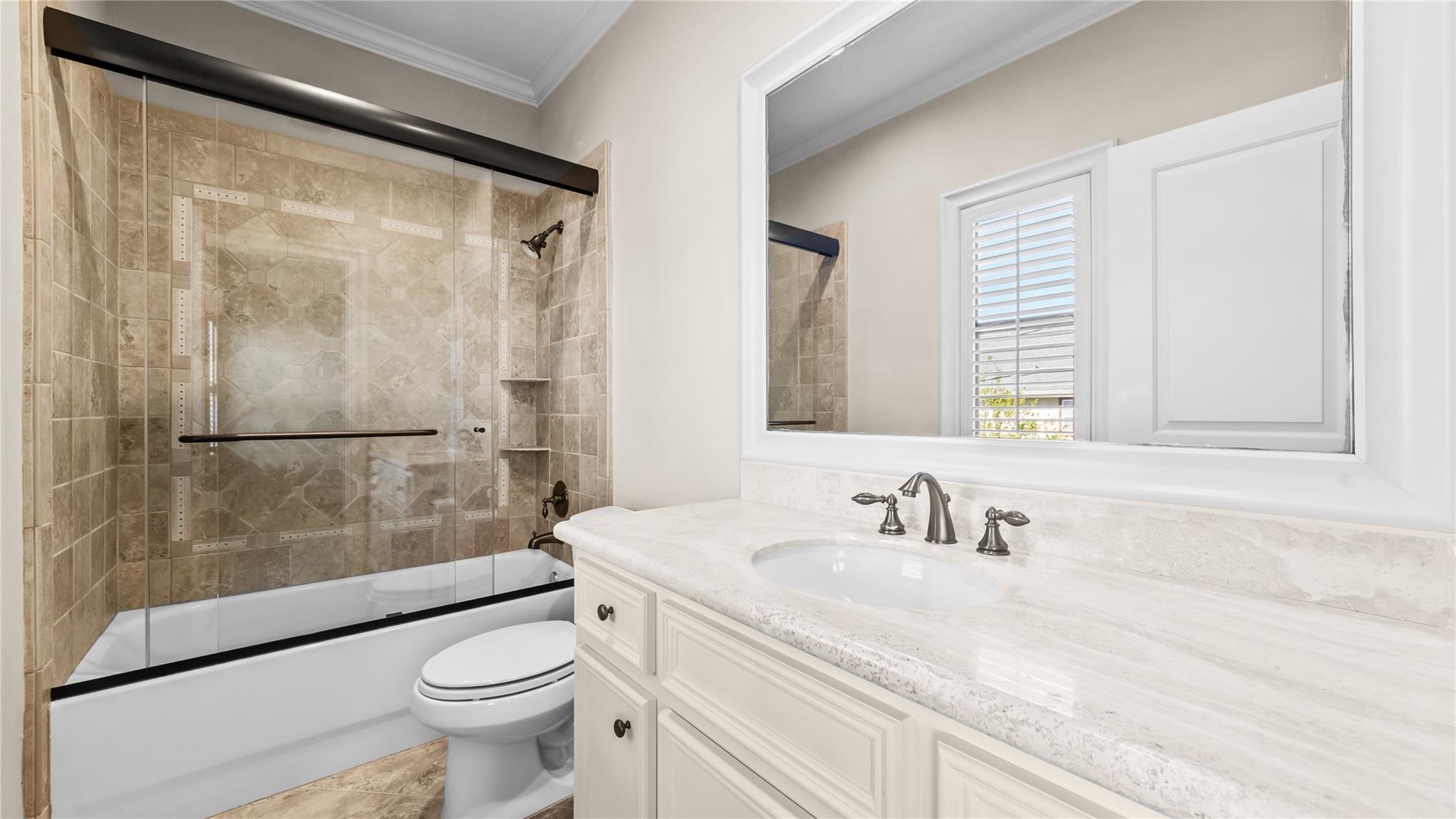 2632 Robinhood Street