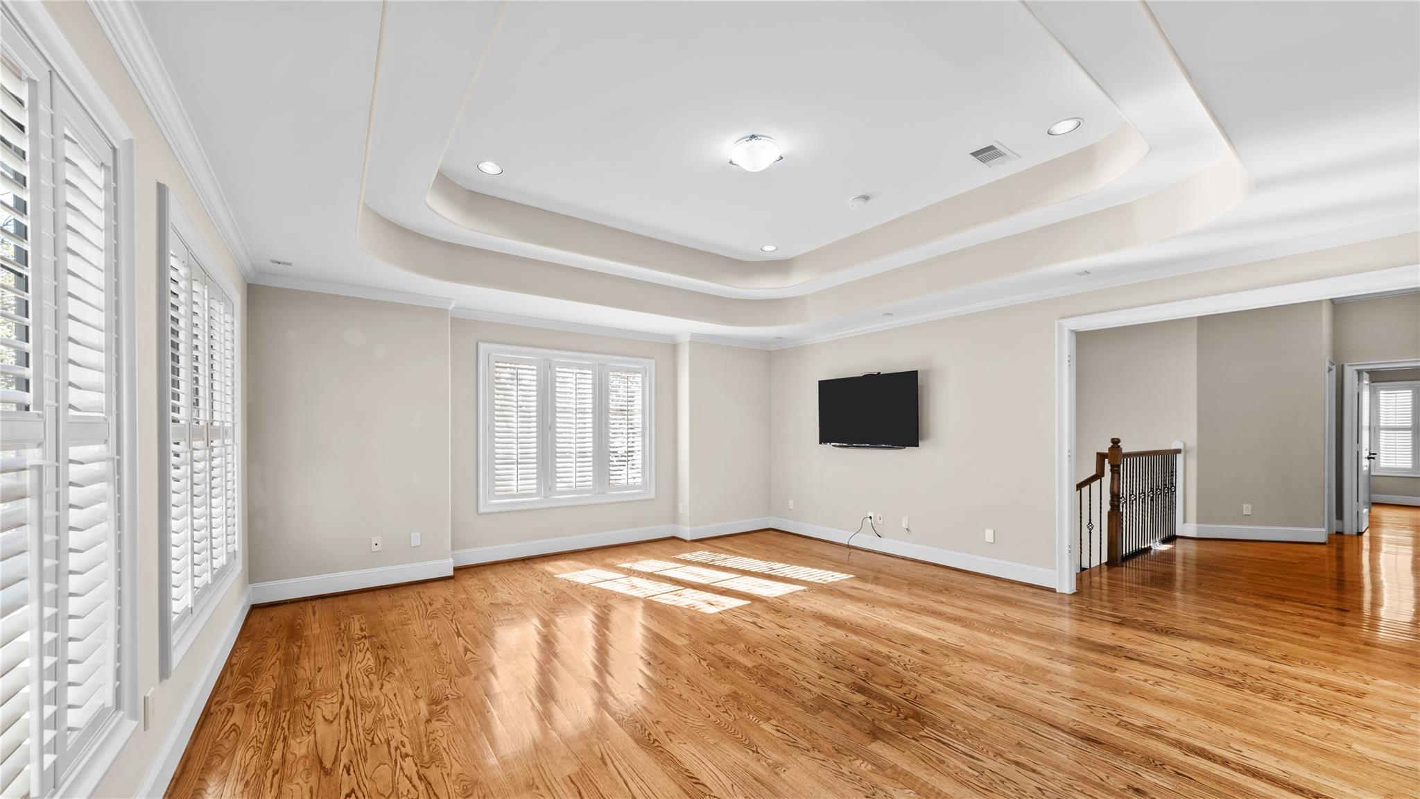 2632 Robinhood Street