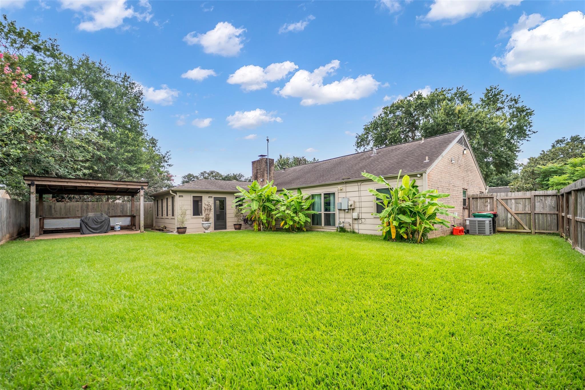 1018 Apache Falls Drive