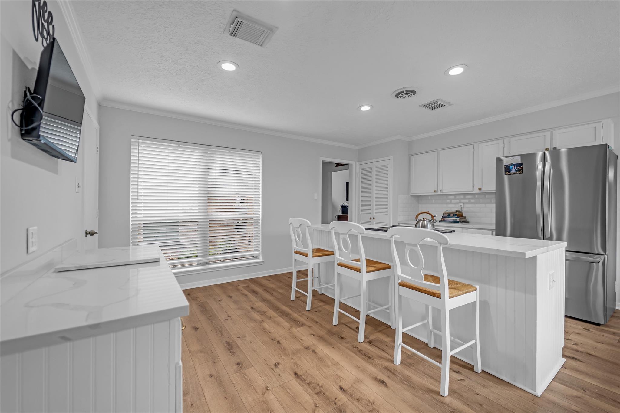 1018 Apache Falls Drive
