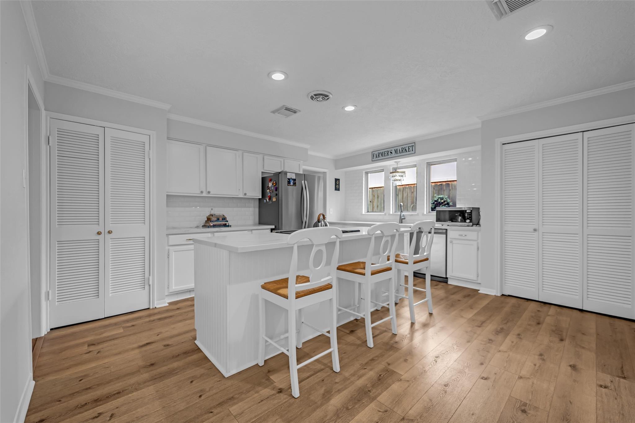 1018 Apache Falls Drive