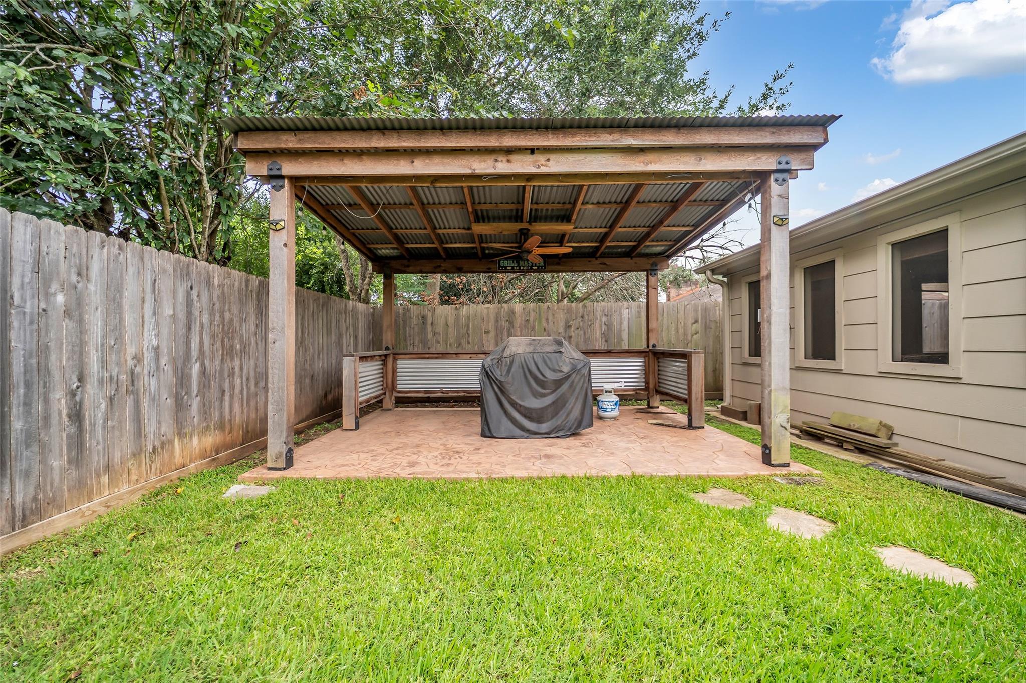 1018 Apache Falls Drive