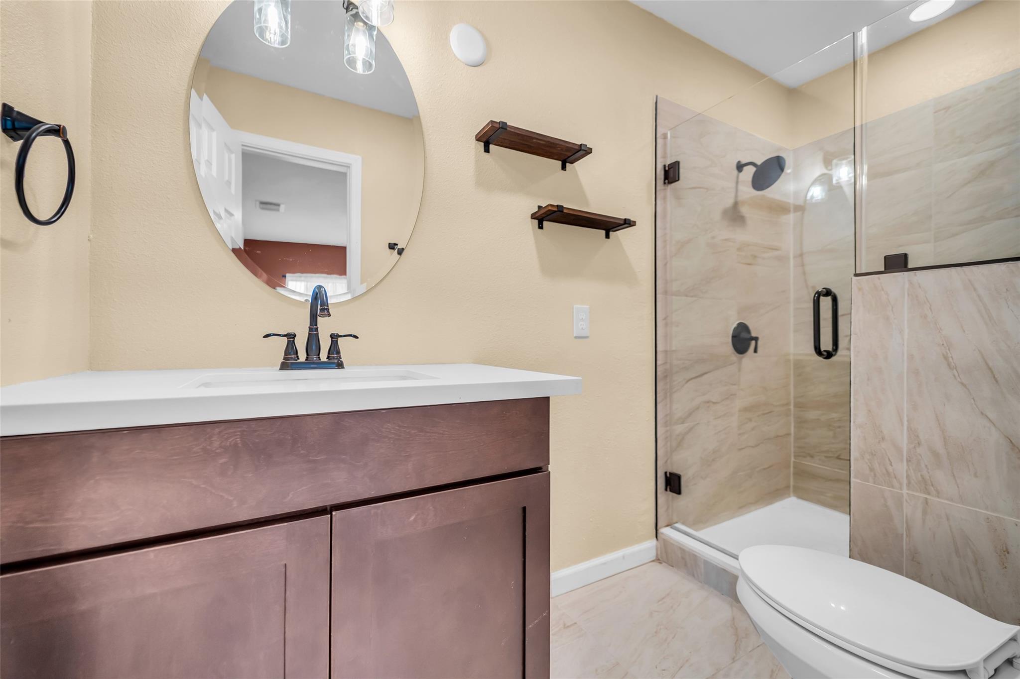 2915 Robertson Street