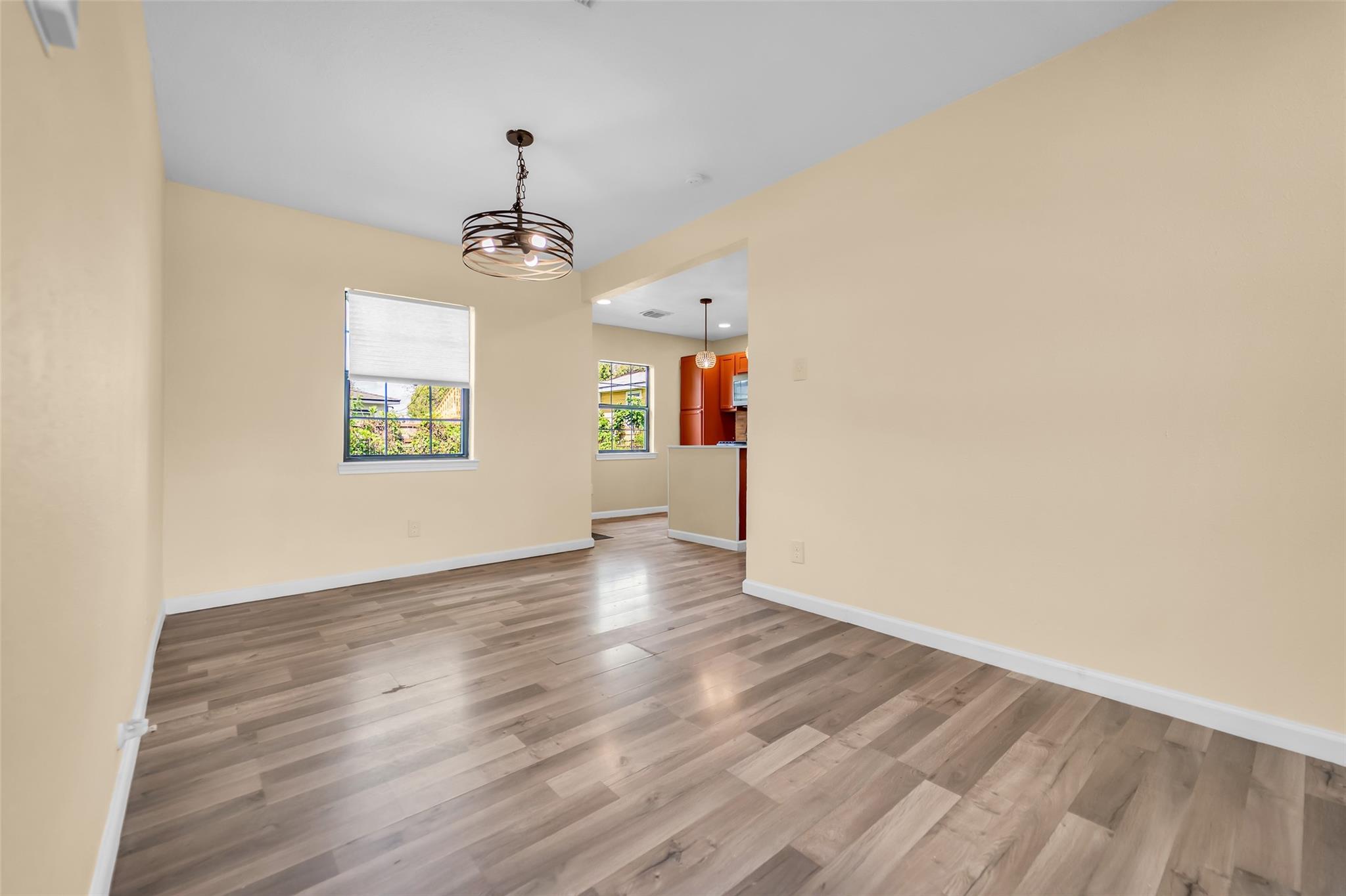 2915 Robertson Street