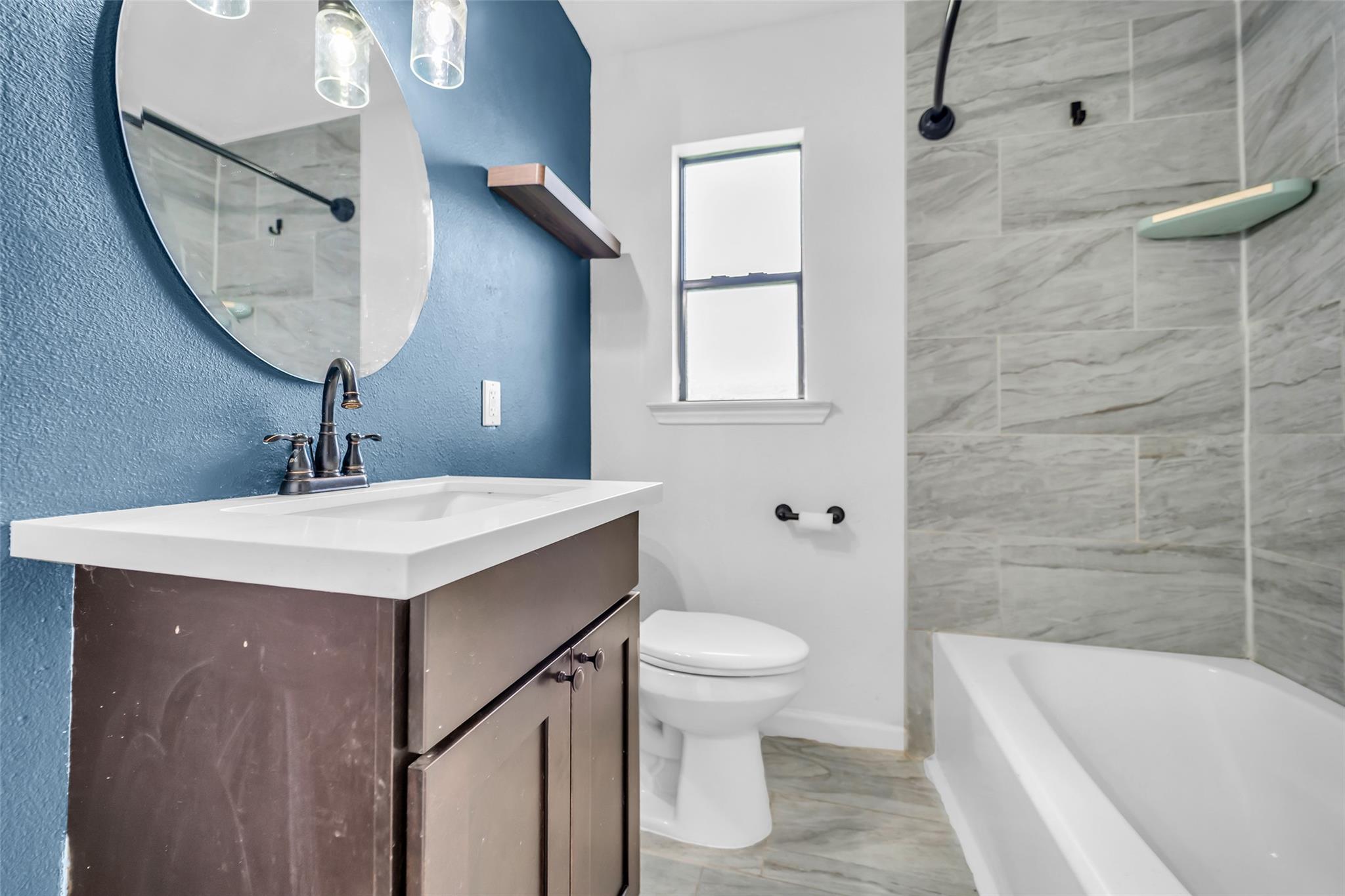 2915 Robertson Street