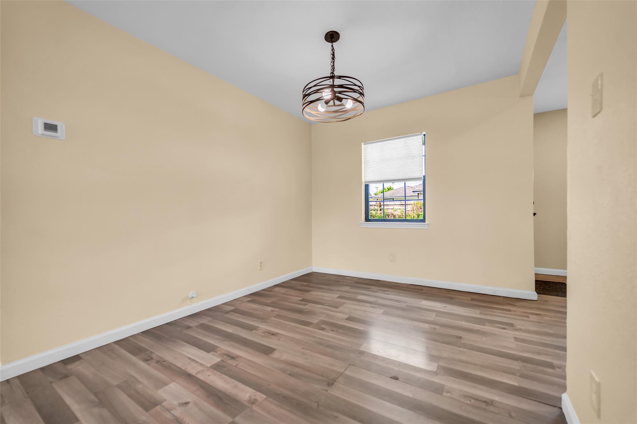 2915 Robertson Street