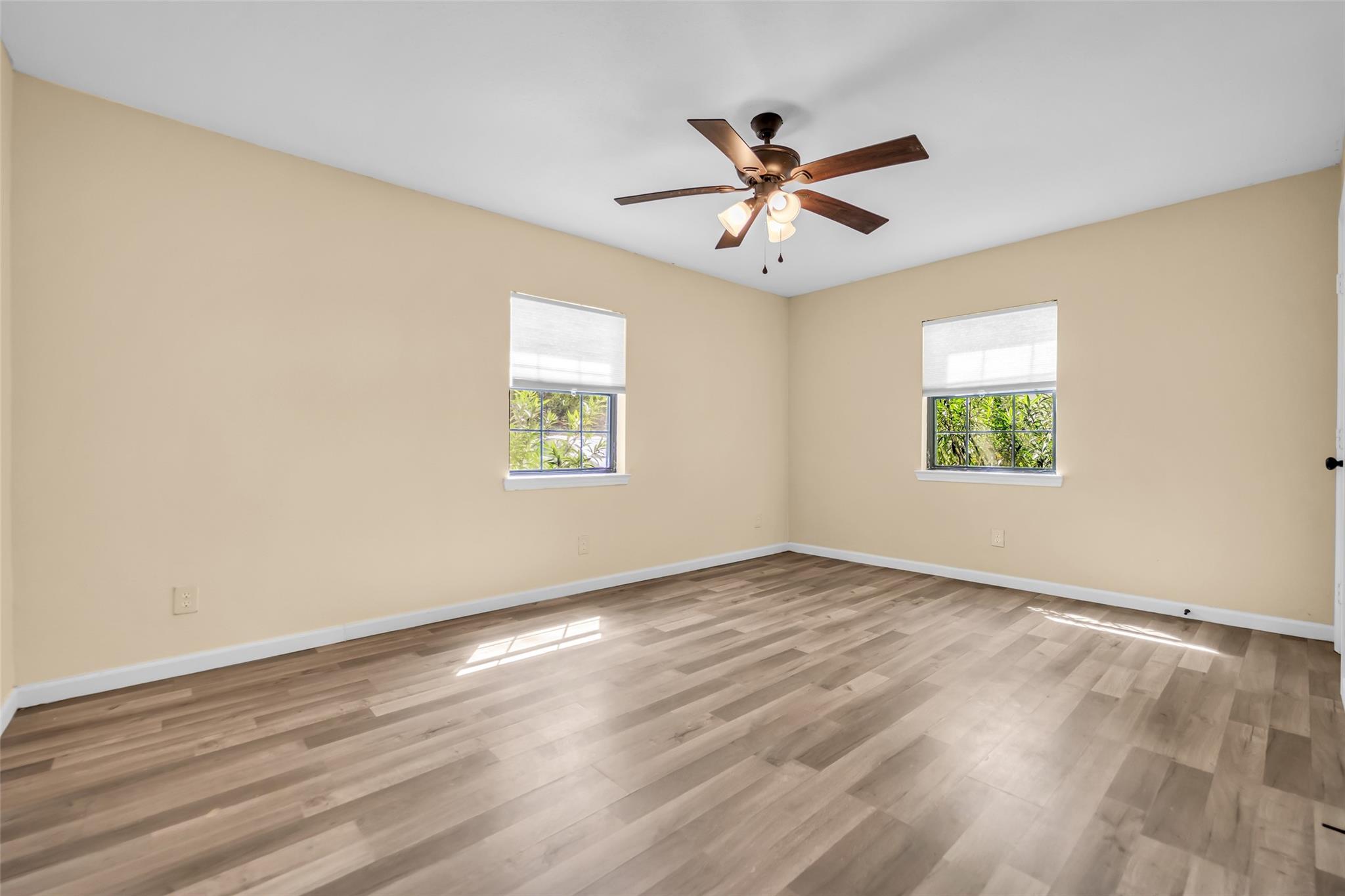 2915 Robertson Street