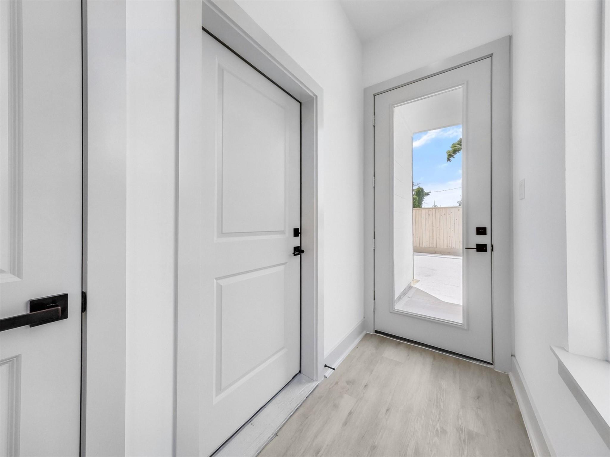 2410 Vaughn Street Unit: E