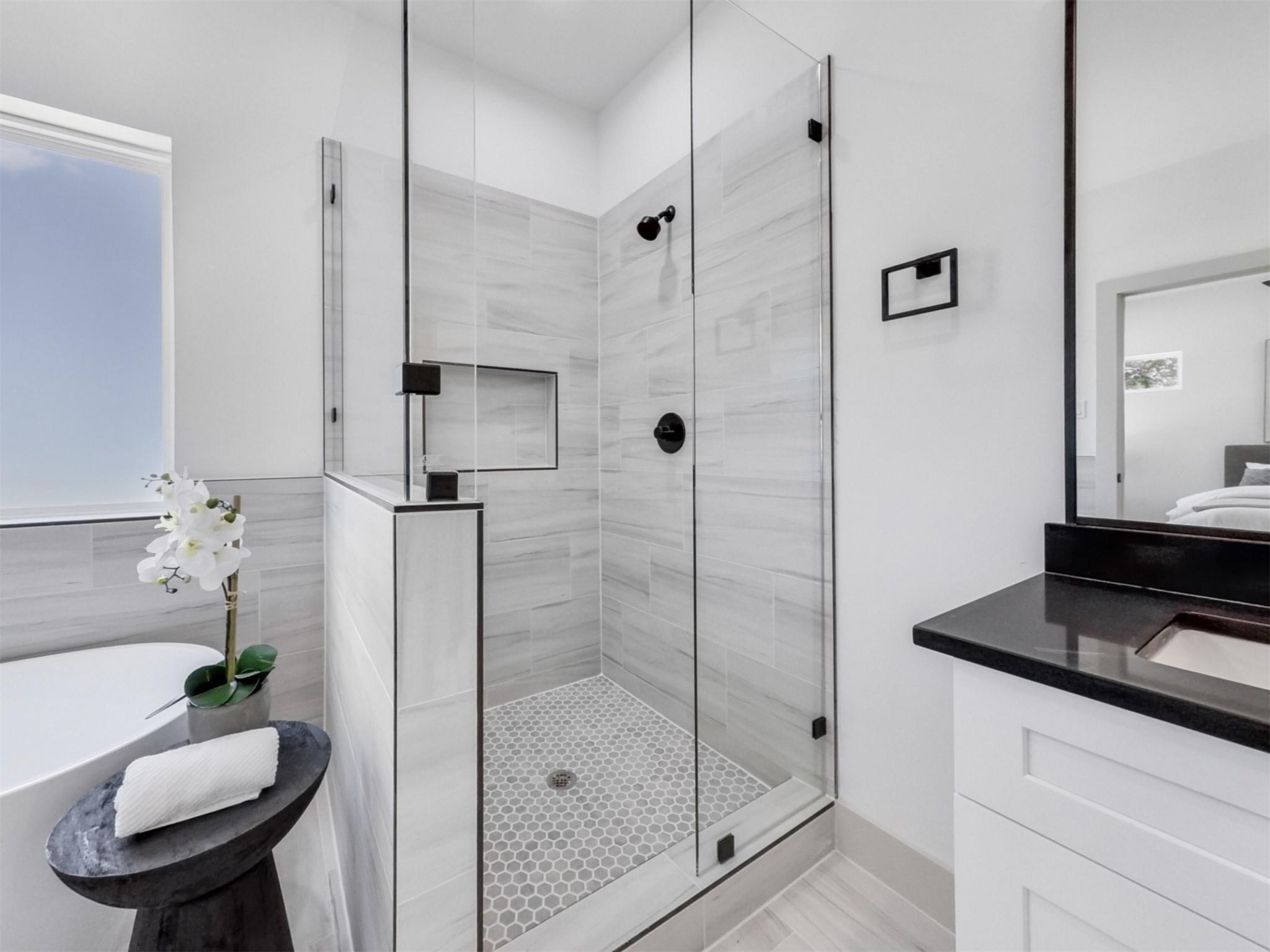 2410 Vaughn Street Unit: E