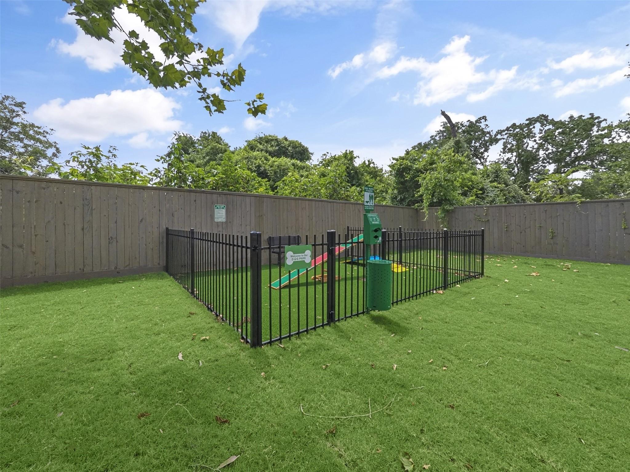 2410 Vaughn Street Unit: E