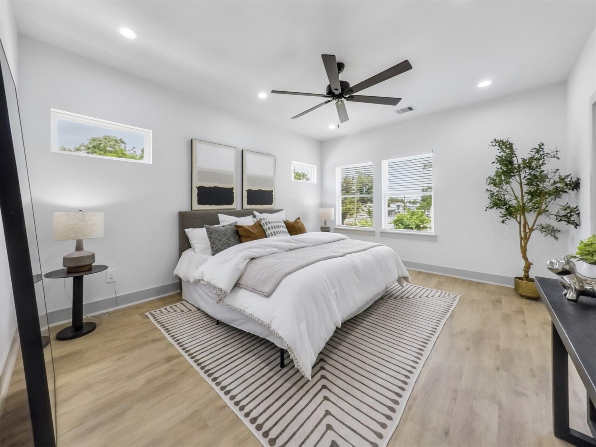 2410 Vaughn Street Unit: E