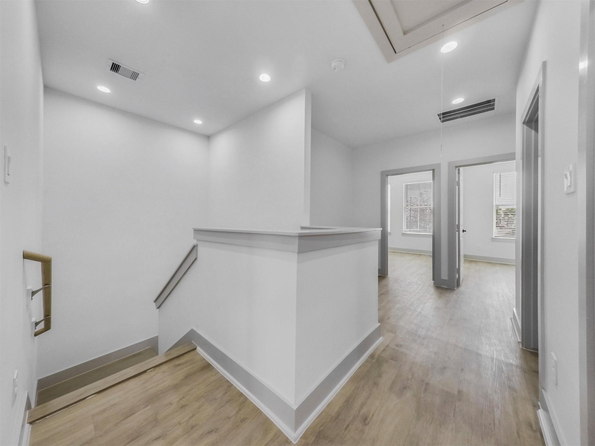 2410 Vaughn Street Unit: E