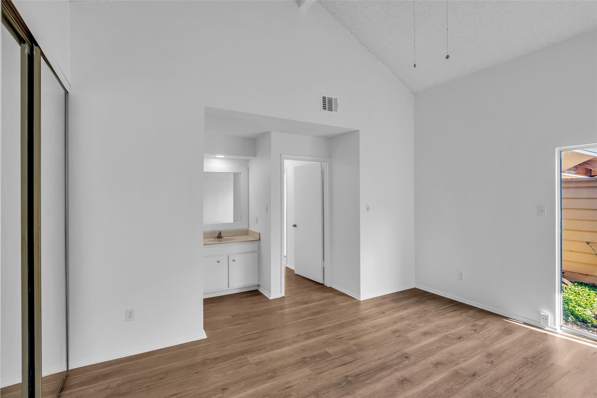 10387 Huntington Place Drive # 387