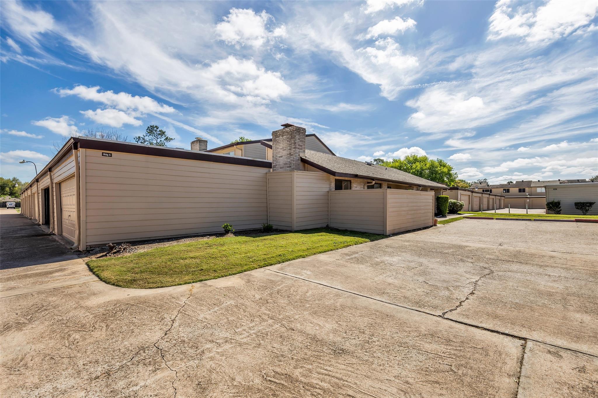 10387 Huntington Place Drive # 387
