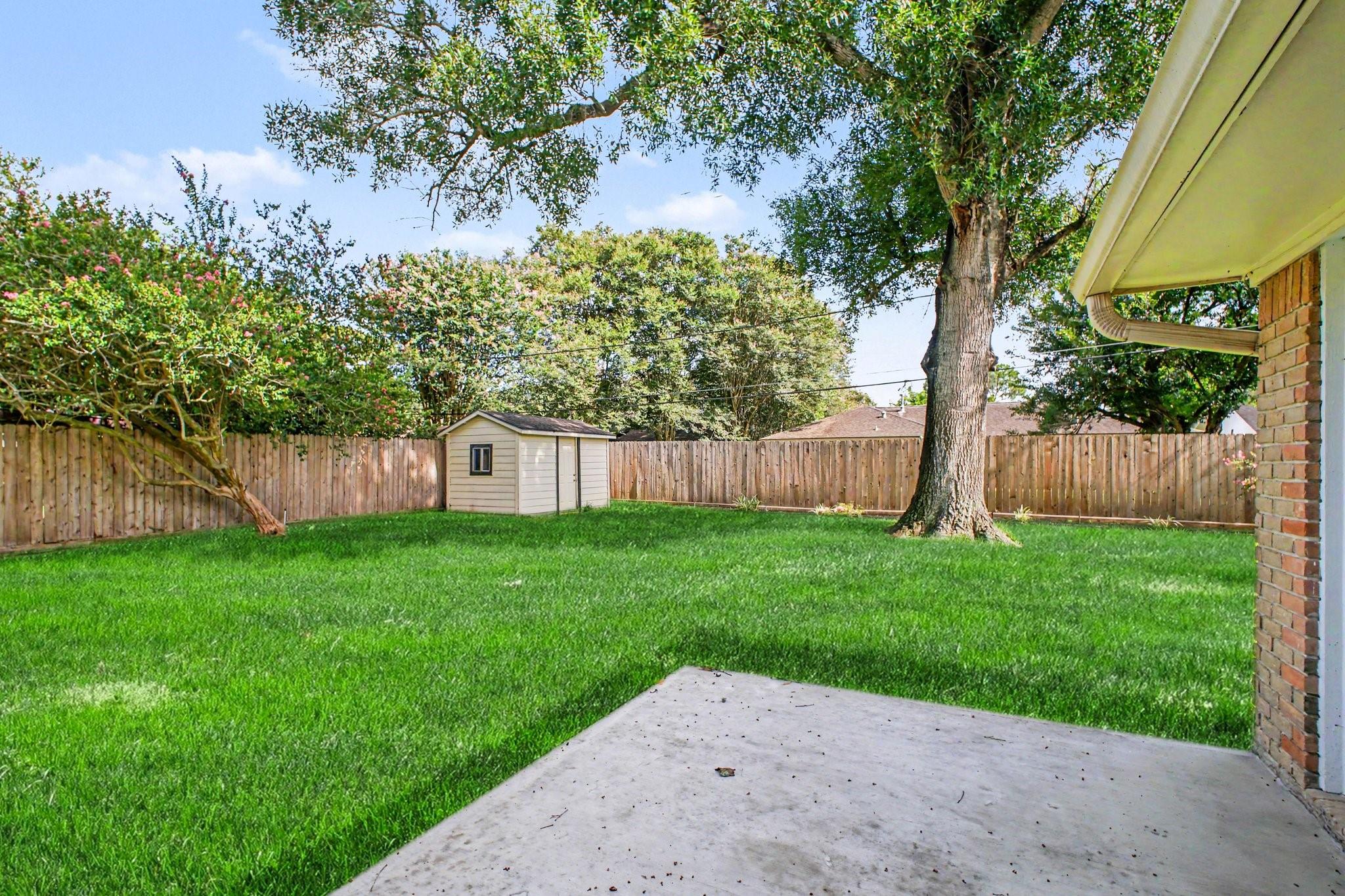 5443 Redstart Street