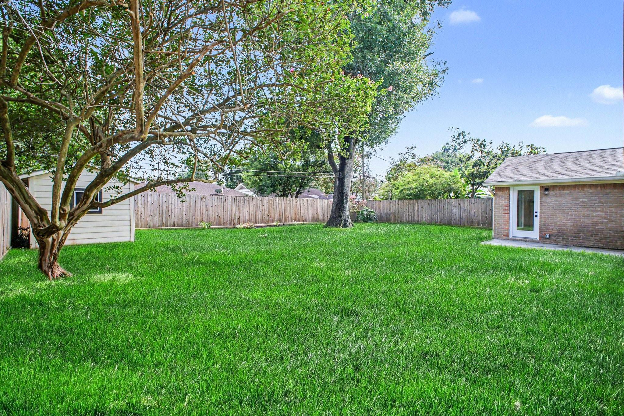 5443 Redstart Street