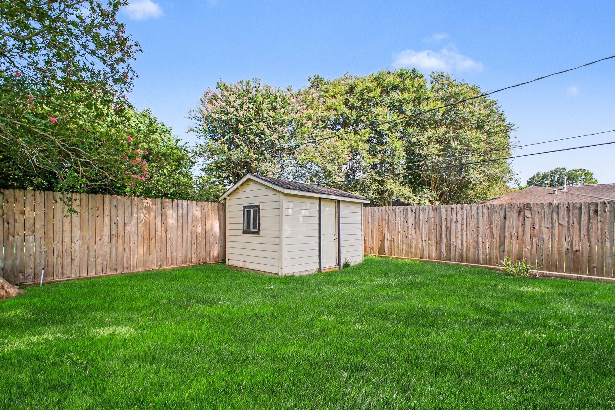 5443 Redstart Street