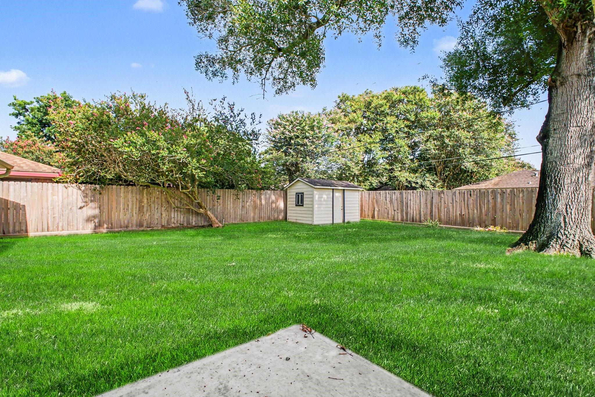 5443 Redstart Street