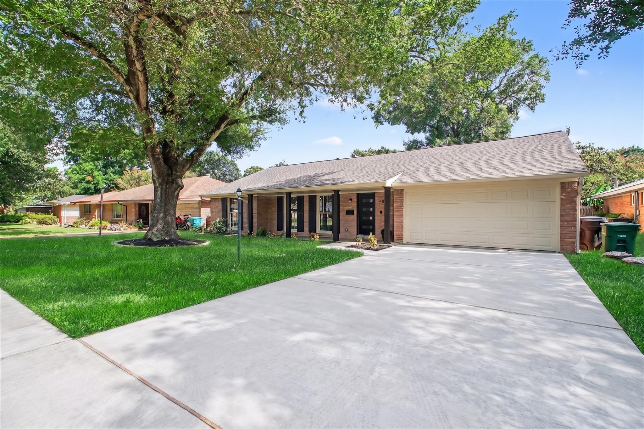 5443 Redstart Street