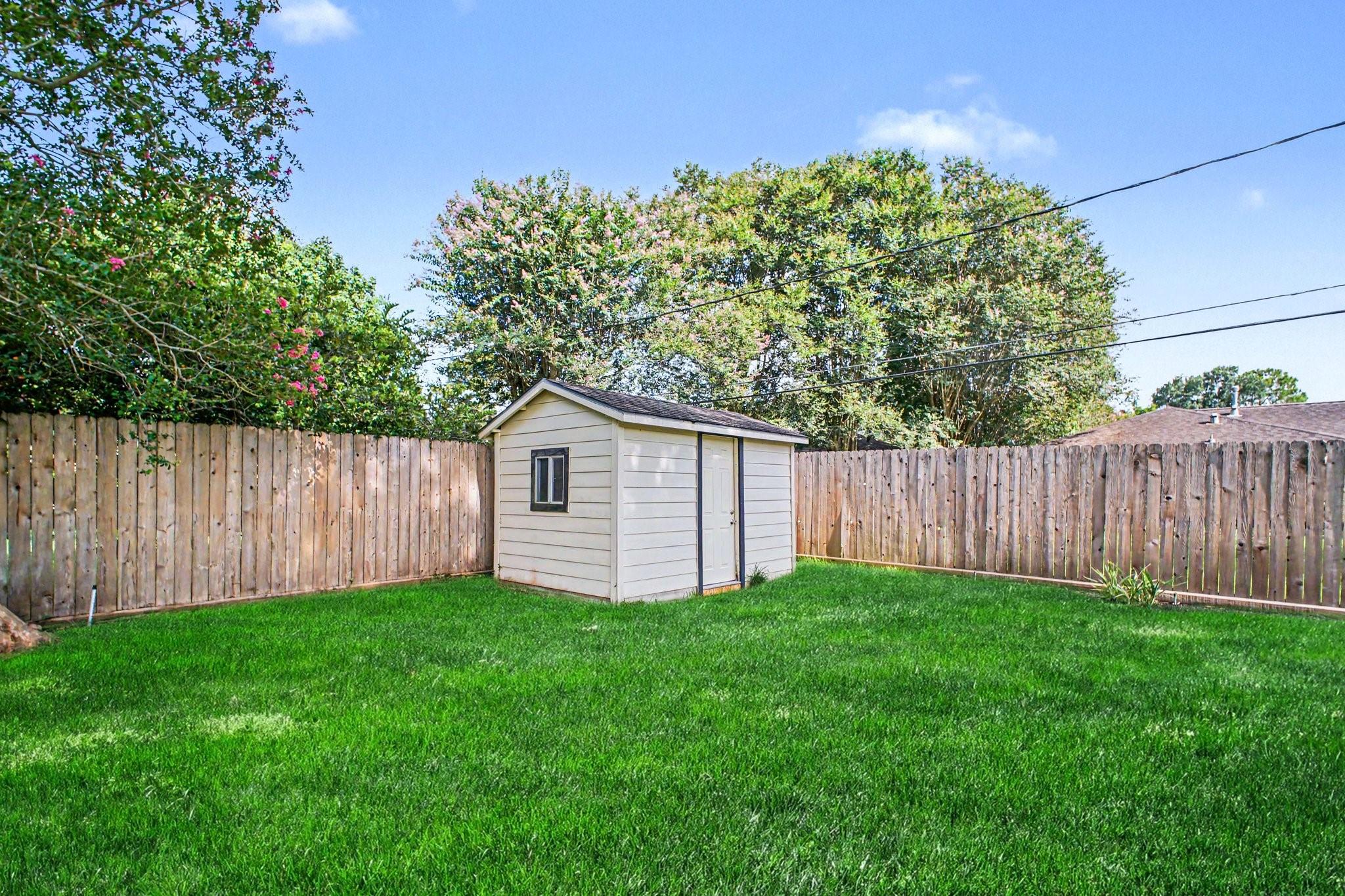 5443 Redstart Street