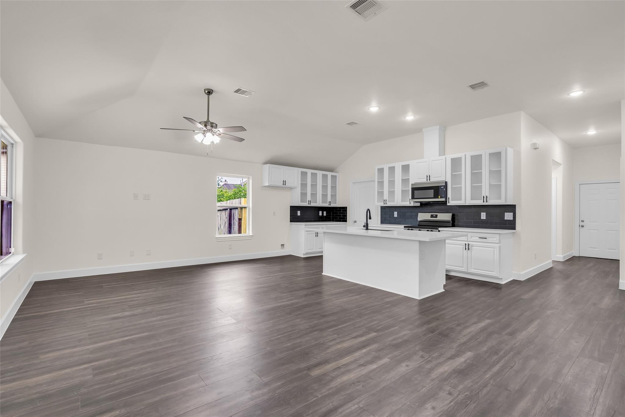 11919 Prosperity Point Drive