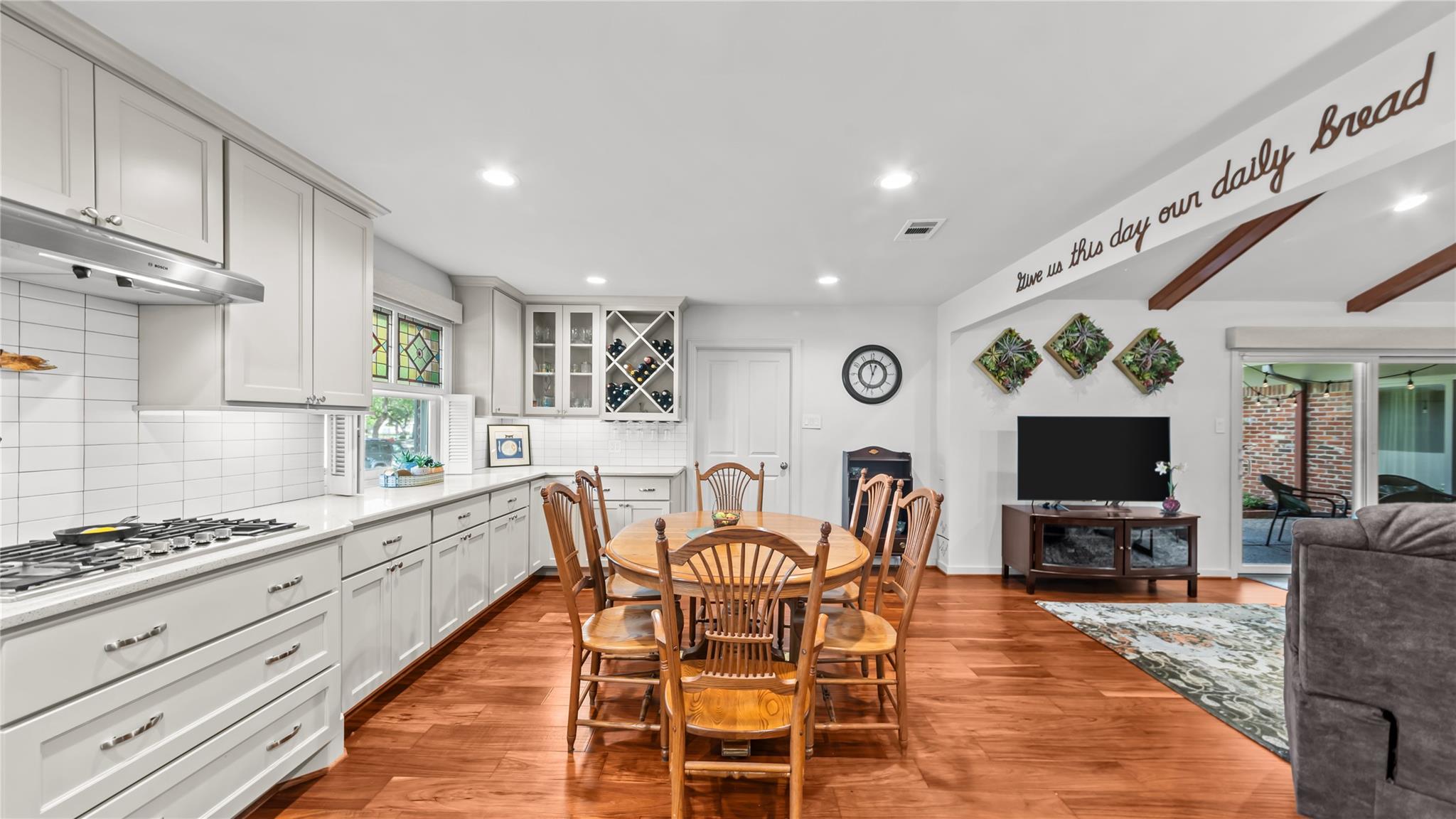 5222 N Braeswood Boulevard