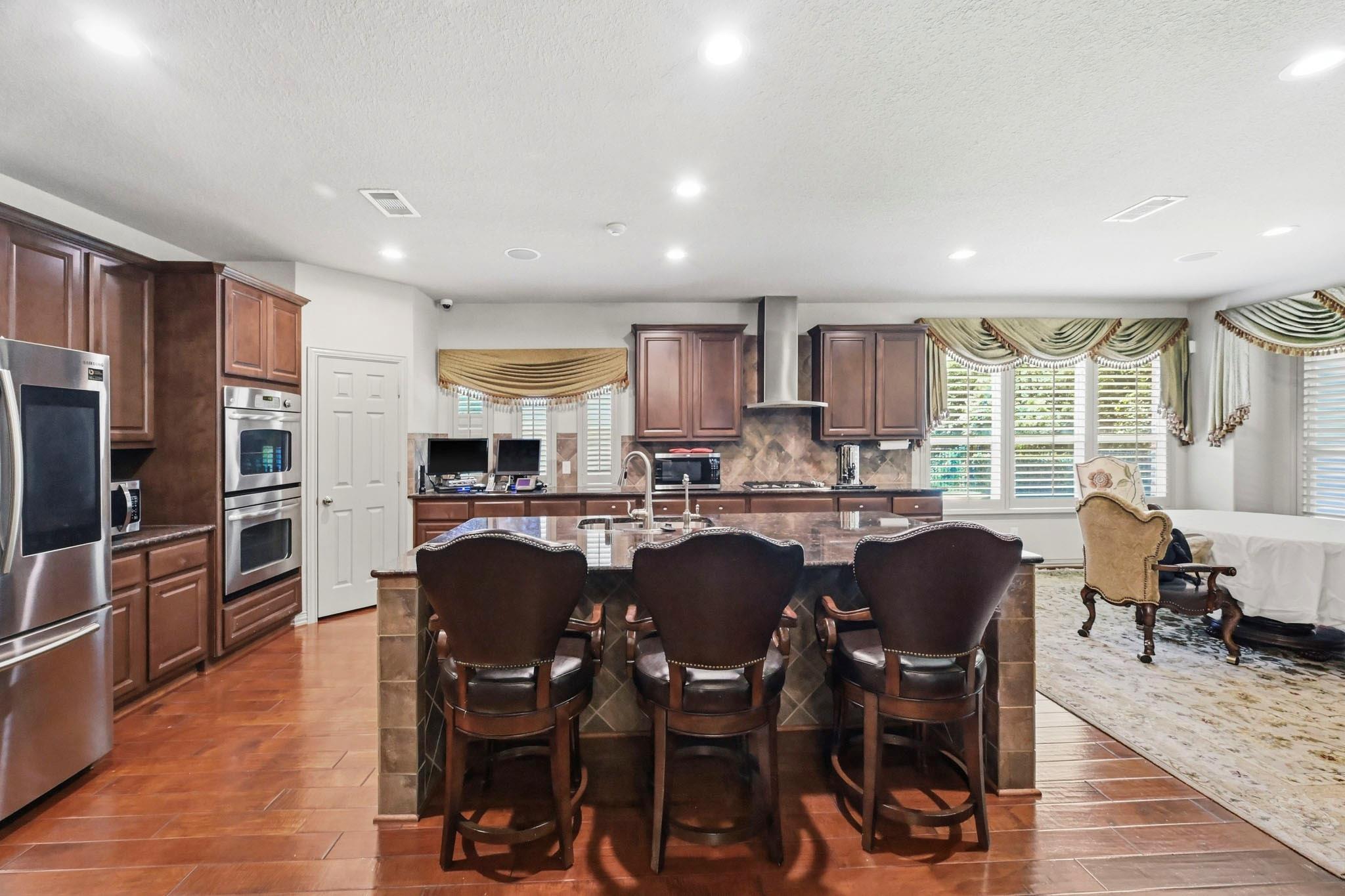 11 Golden Floral Court