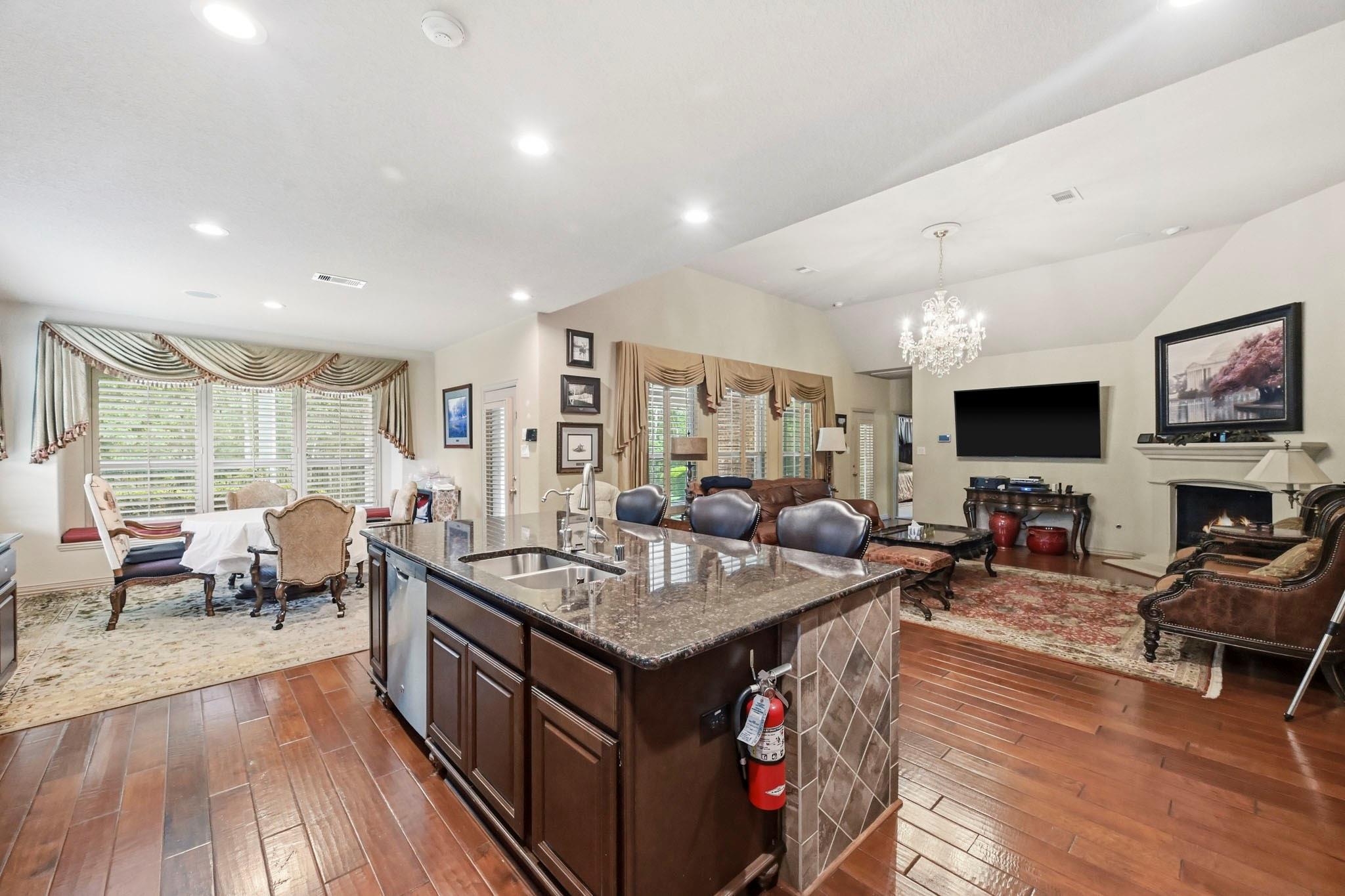 11 Golden Floral Court