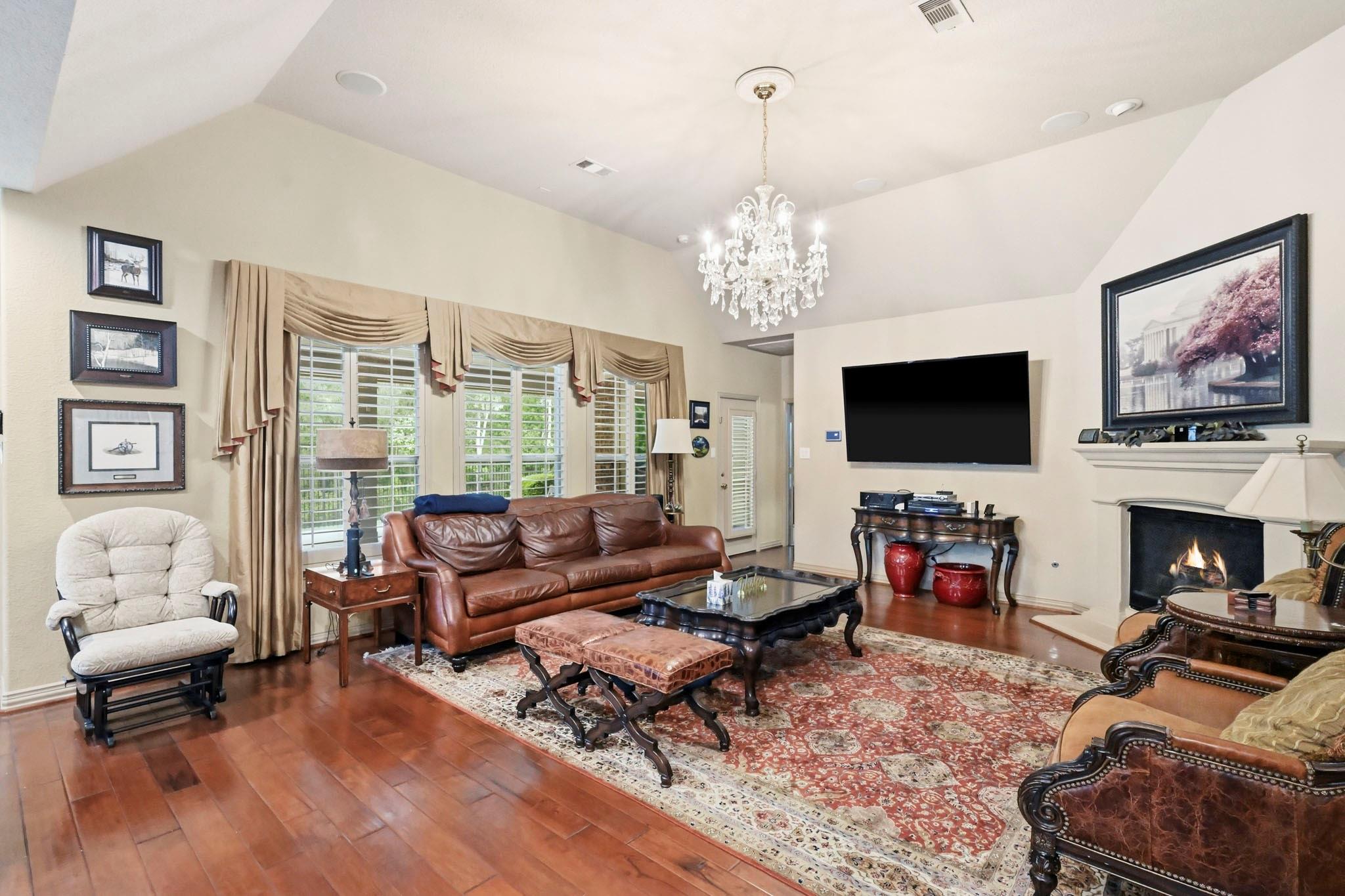 11 Golden Floral Court