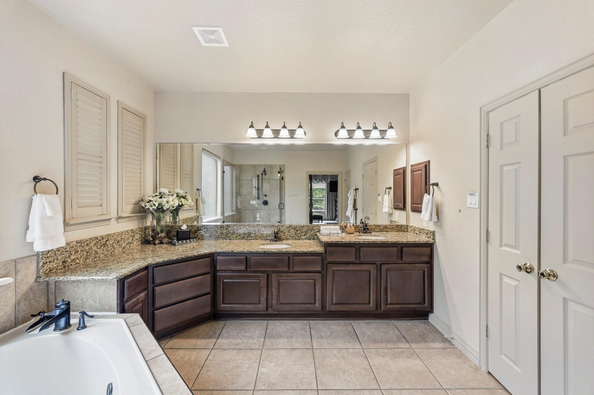 11 Golden Floral Court