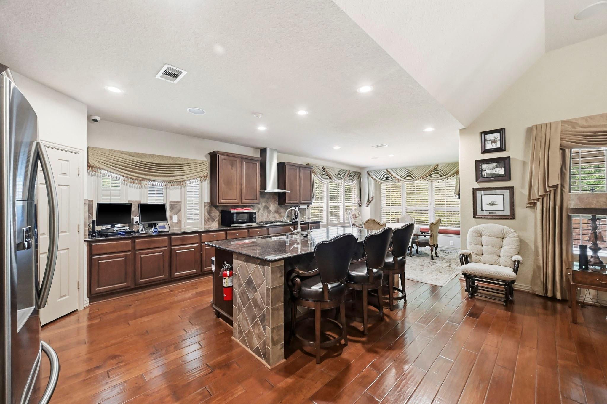 11 Golden Floral Court